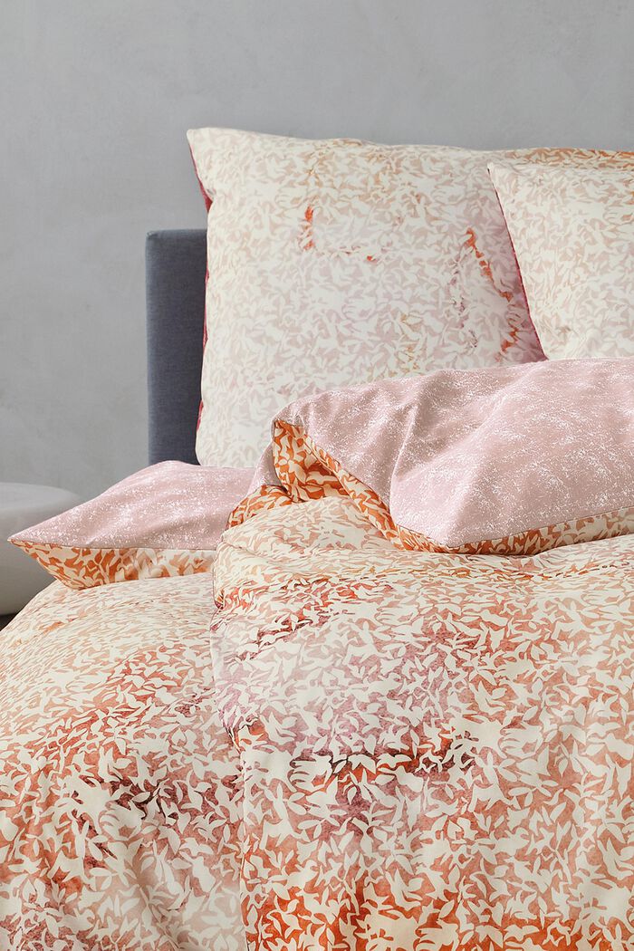 Satin-Bettwäsche im floralen Design