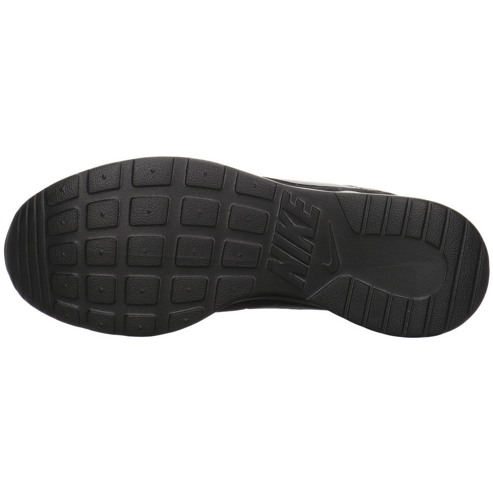 Nike Tanjun Sneaker