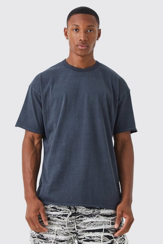 Oversize T-Shirt mit rohem Saum