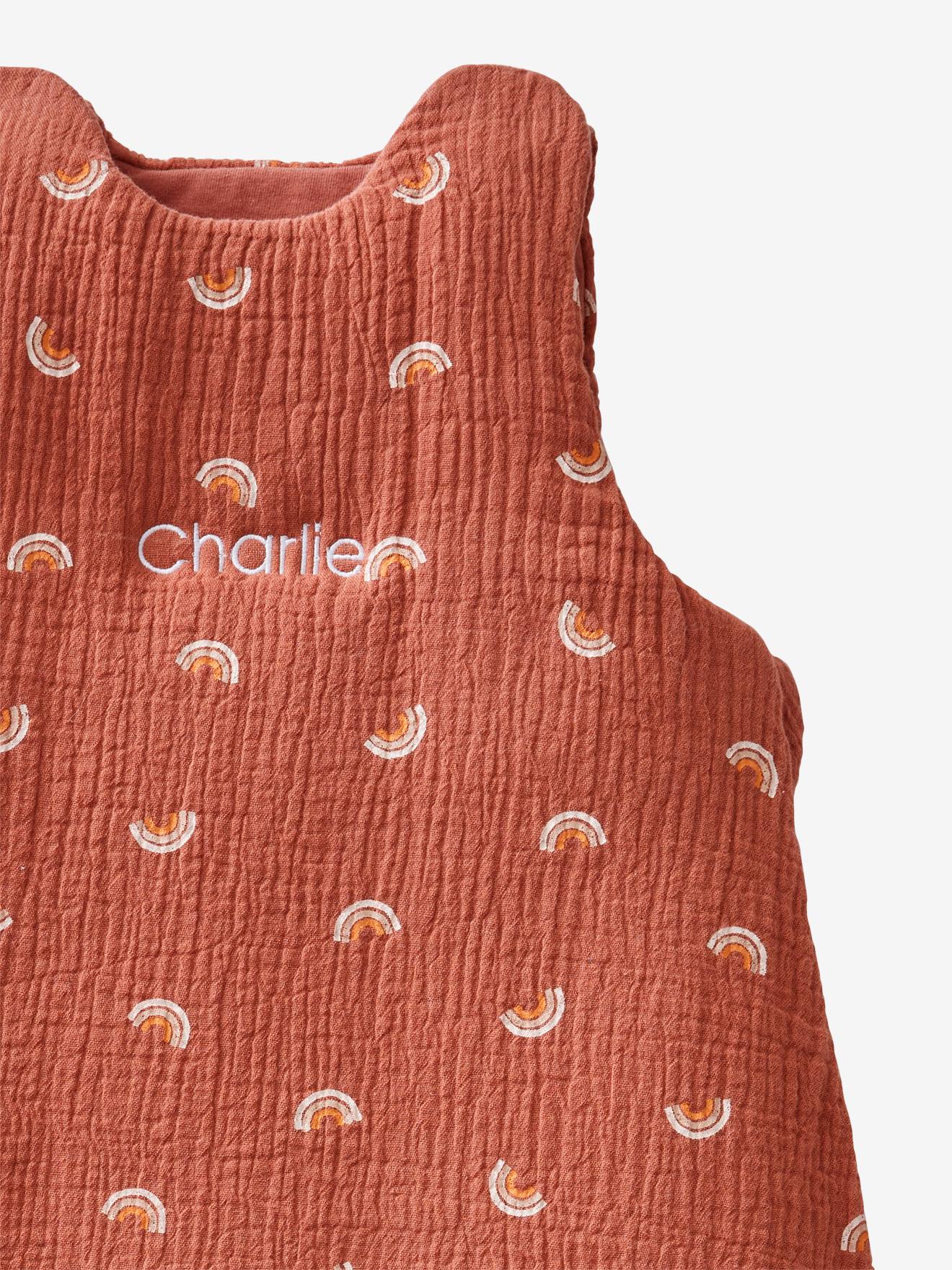 Vertbaudet Bio-Kollektion: Ärmelloser Baby Schlafsack HAPPY SKY personalisierbar - ziegel bedruckt regenbogen