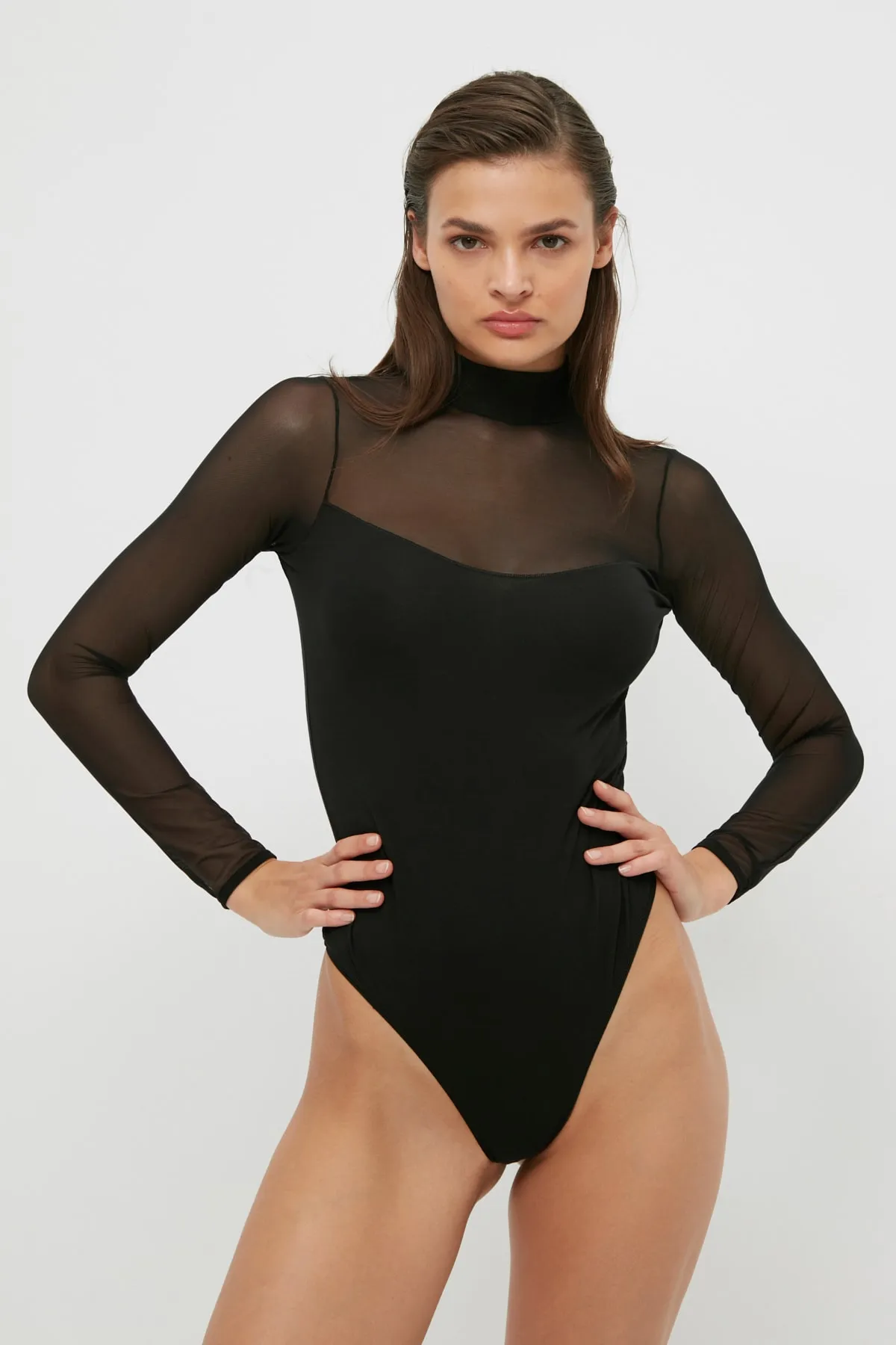 Trendyol Collection  Langarm-Strickbody mit Druckknöpfen aus schwarzem Baumwolltüll mit detaillierten Details THMAW22BD0135