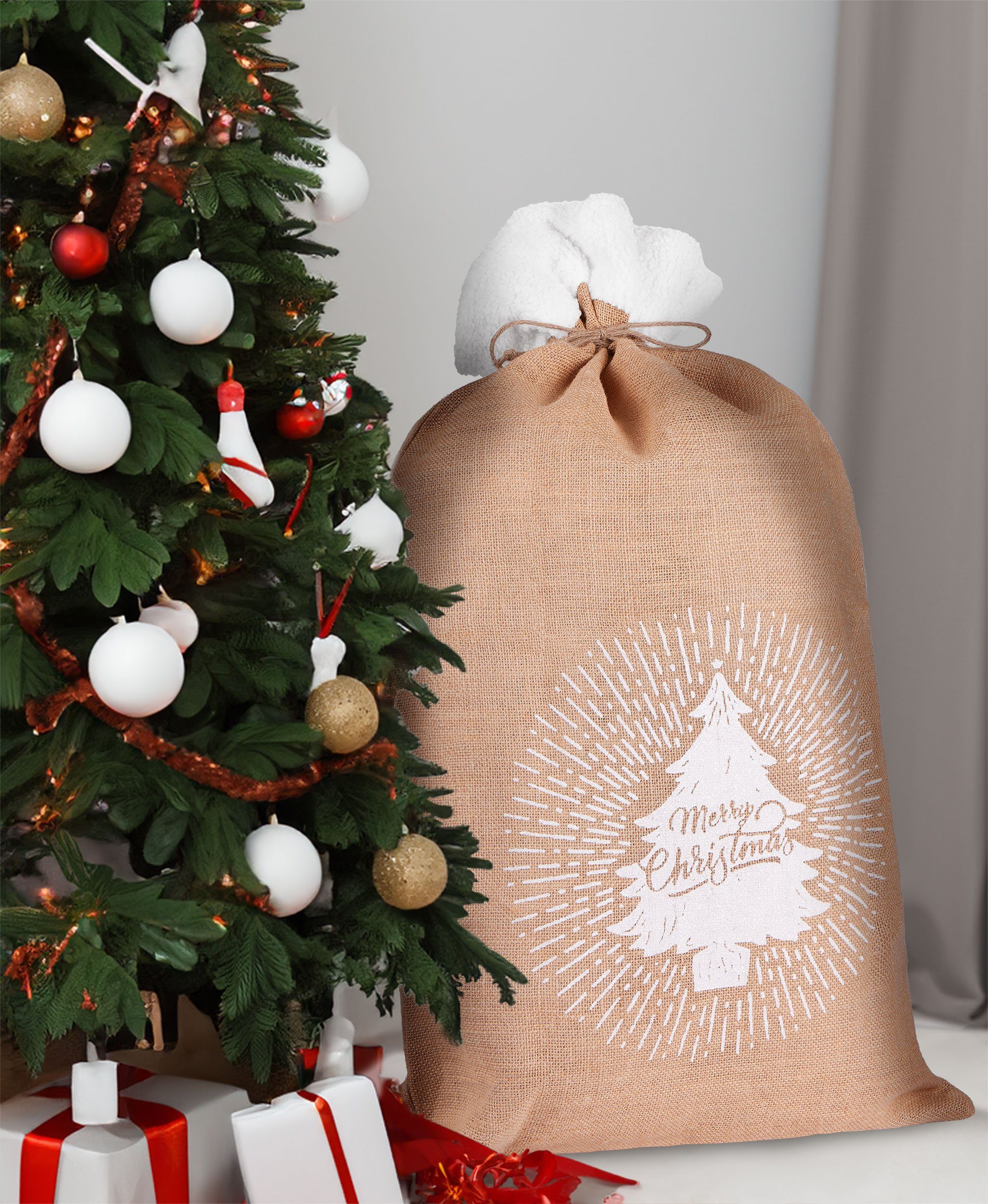 BRUBAKER Aufbewahrungstasche Weihnachtssack Tannenbaum Merry Christmas - 80 cm Geschenksack (1-tlg., Jutesack Weihnachtsbaum Braun Weiß), Nikolaussack Jutebeutel Sack mit Kordel zum Verpacken von Geschenken