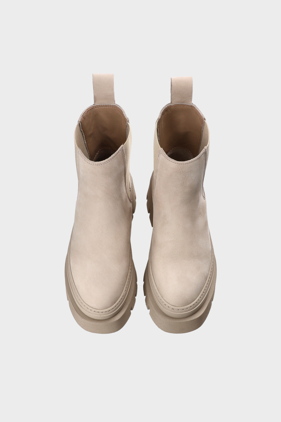 CPH686 nabuc almond