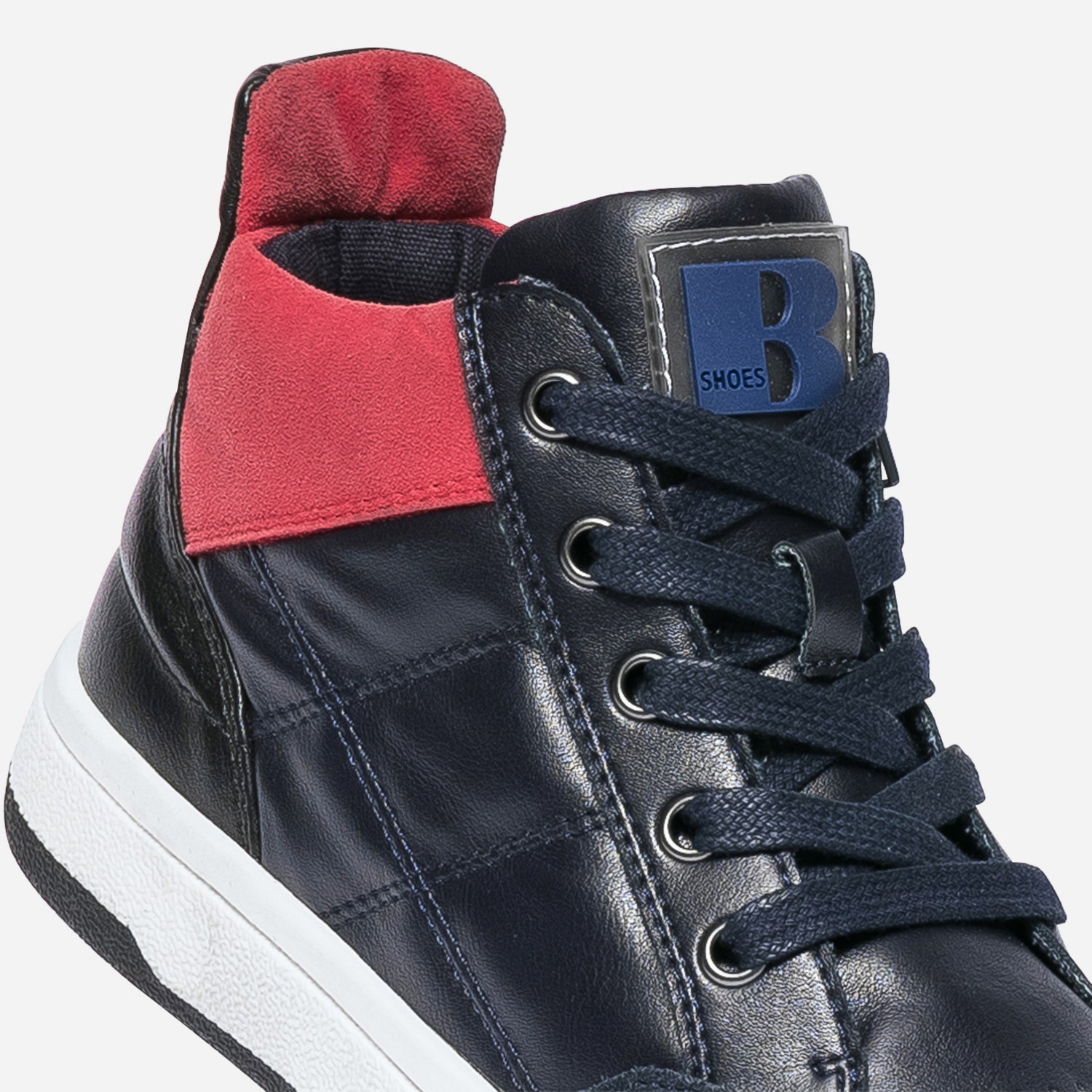 Basket BUGGY bleu marine et rouge