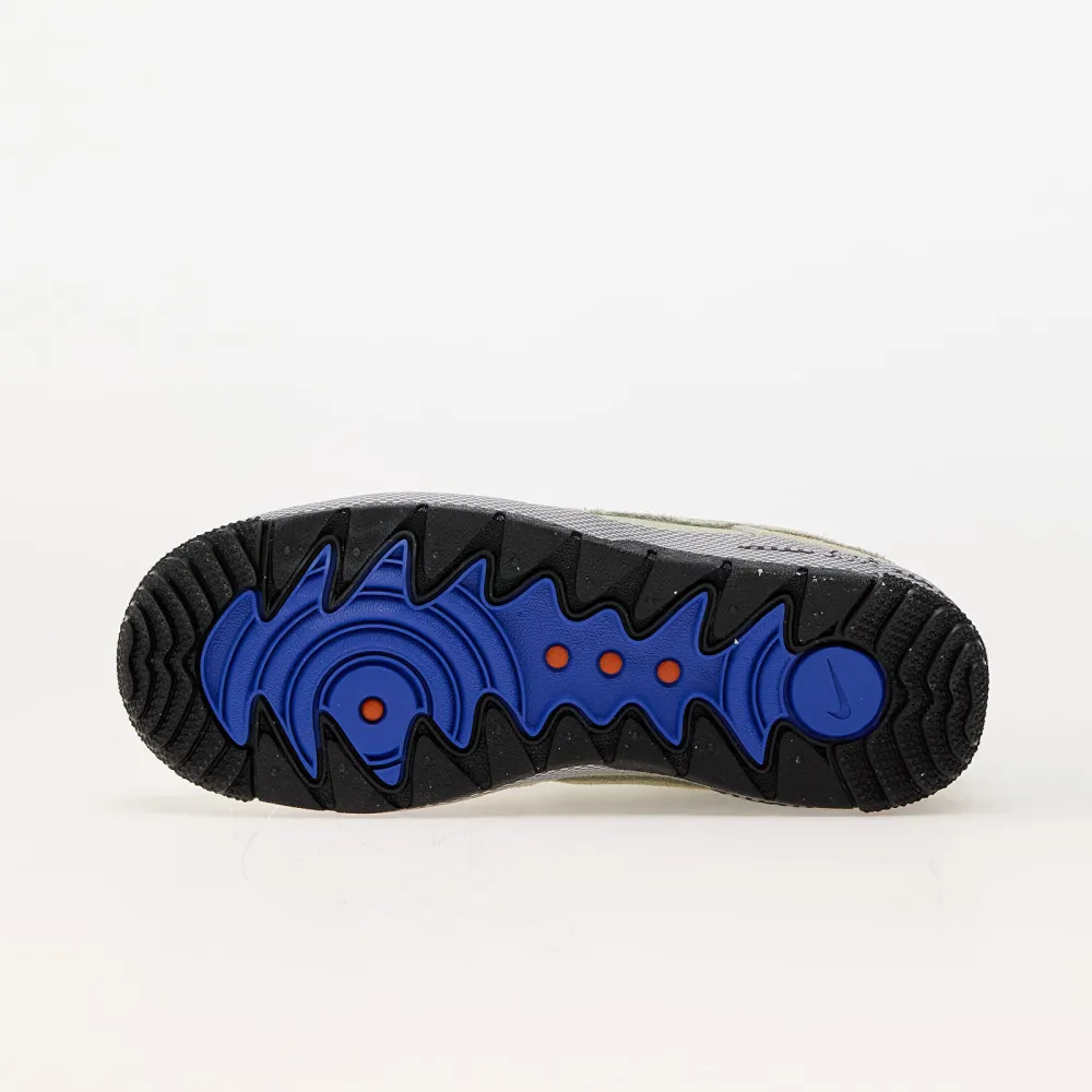 Nike Air Force 1 Wild W FB2348 301 / grün