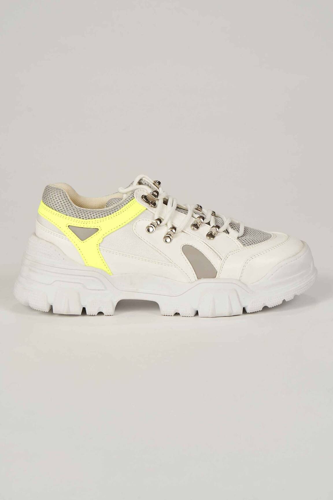 Clouds Of Fashion Baskets Femme couleur blanc