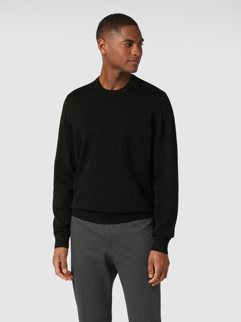 Pullover aus Schurwolle in schwarz