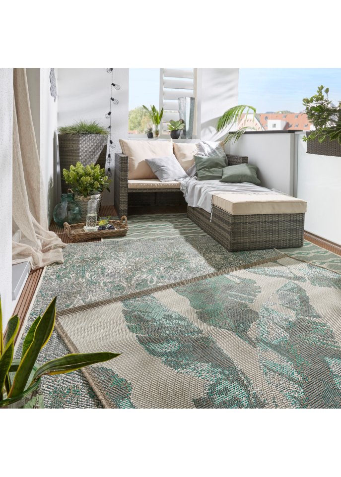 In- und Outdoor Teppich mit großen Blättern