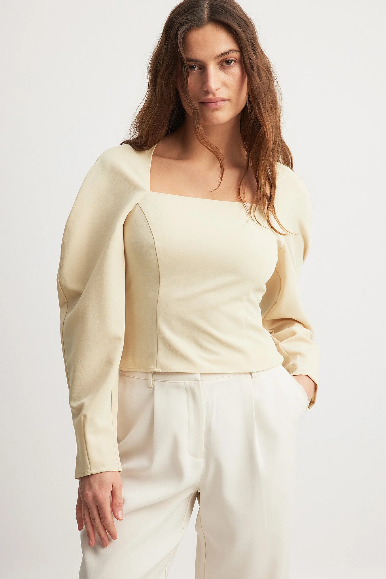 Bluse mit voluminösen Ärmeln