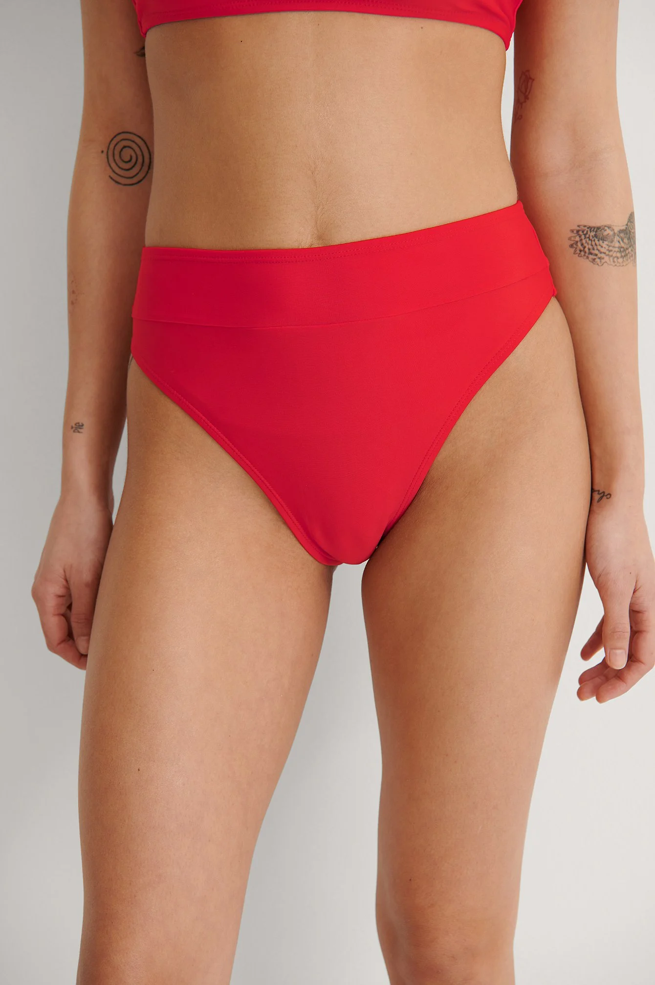 Bikini-Höschen mit hoher Taille