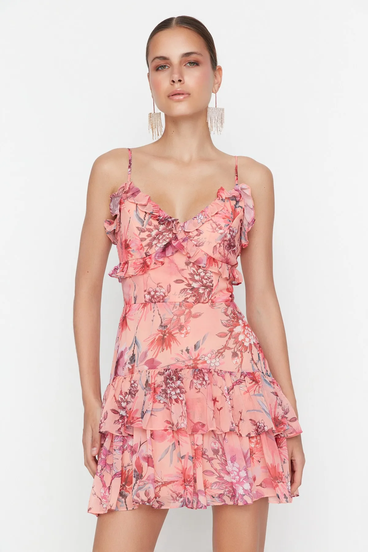 Trendyol Collection  Mehrfarbiges, gefüttertes Chiffon-Volant-Blumenmuster, elegantes Abendkleid TPRSS22EL3027