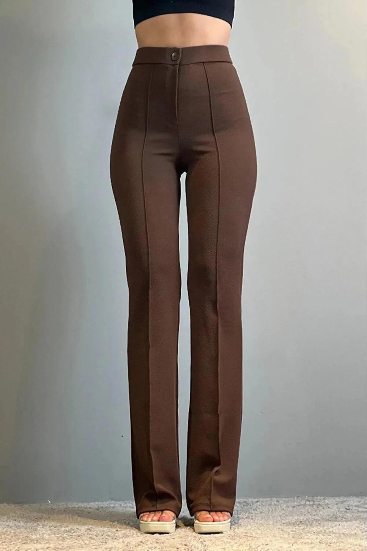 miyase life  Braune Palazzo-Hose aus Lycra-Kreppstoff für Damen mit ausgestelltem Bein und gemeißelter Vorderseite