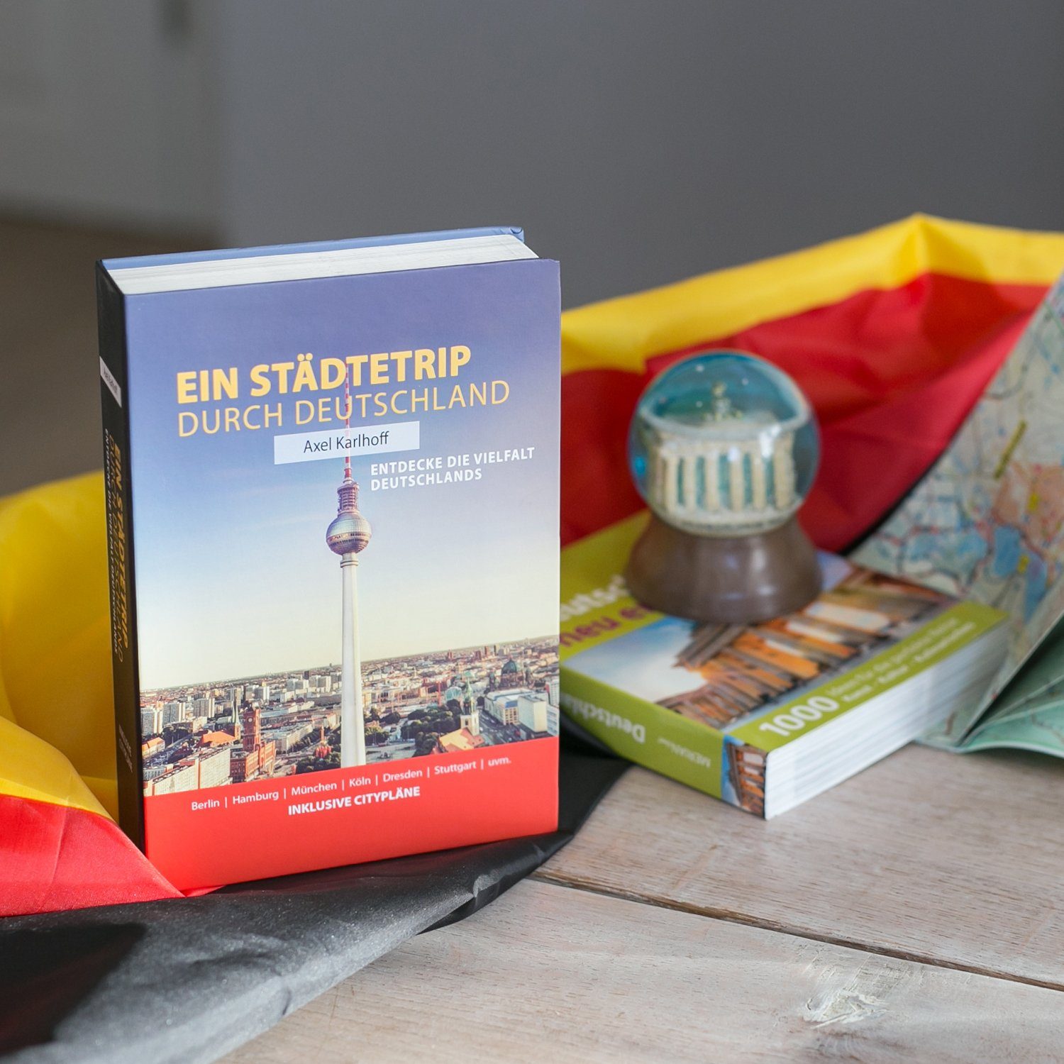 HMF Buchtresor 809, Geldversteck mit Papierseiten, 23 x 15 x 4 cm, Städtetrip Deutschland