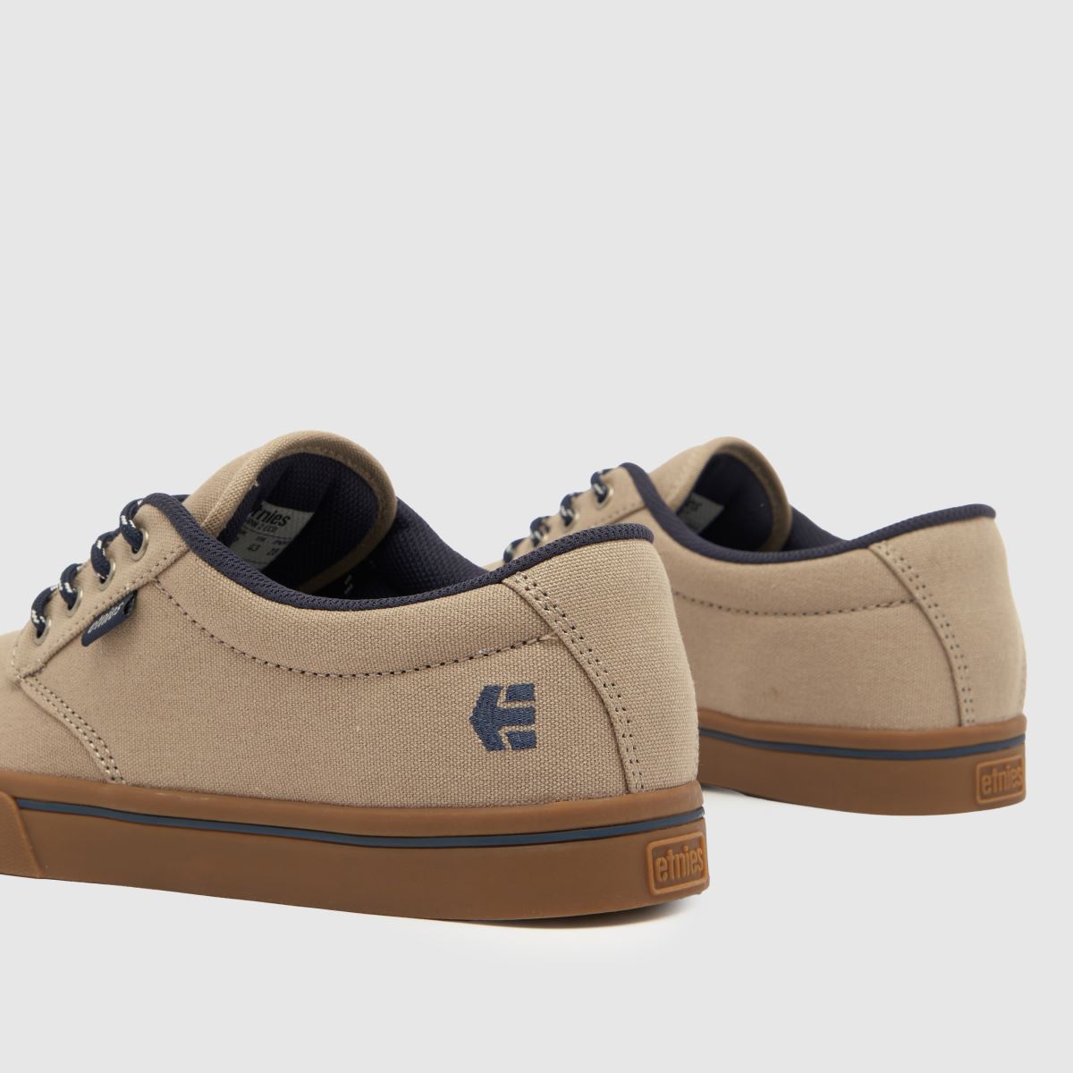 Etnies – Jameson 2 – Ljusgrå eko-sneakers
