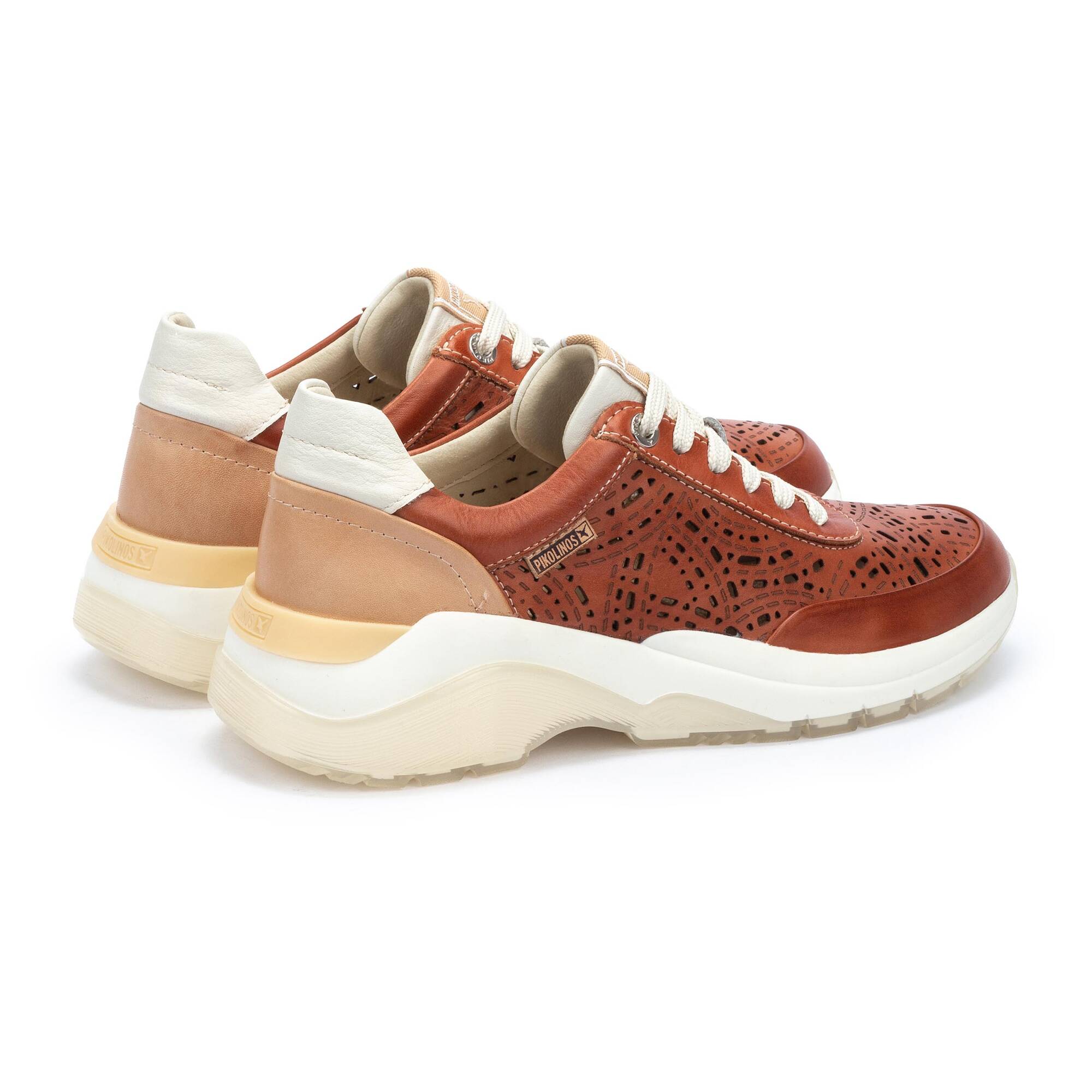 Damskie trampki perforowane - BRICK