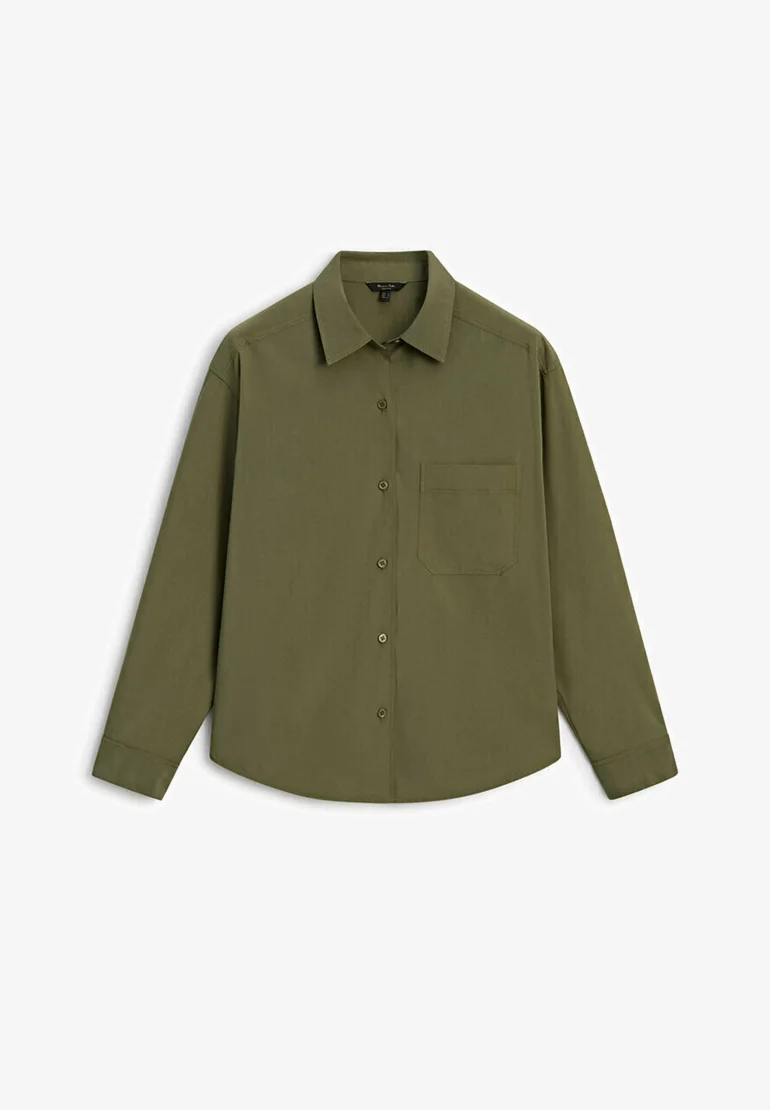 Camisa Massimo Dutti con pespuntes fluidos y bolsillo en el pecho