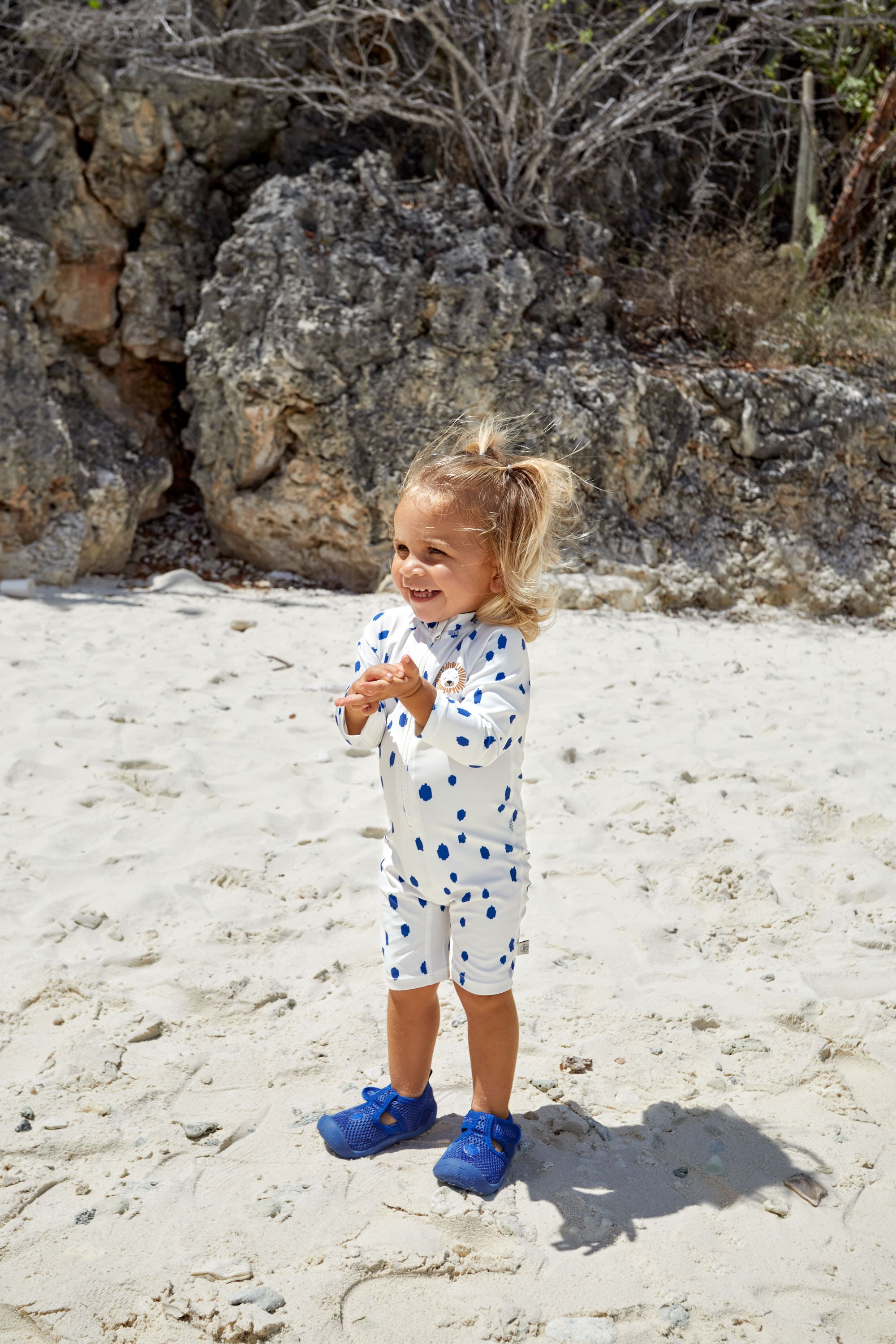 Schwimmanzug Kinder Kurzarm (UV Schutz) - Punkte, Blau Weiß