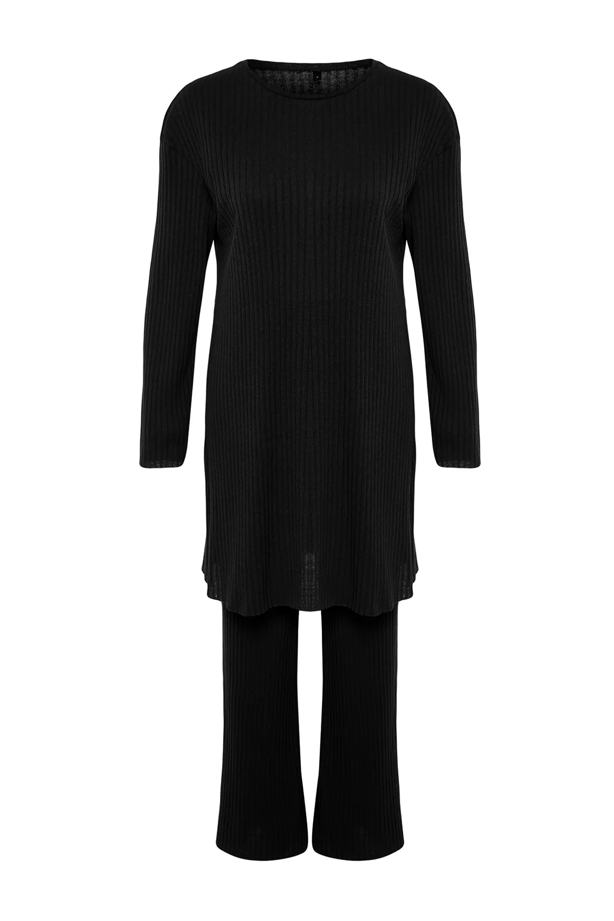 Trendyol Modest  Schwarzes Set aus gestricktem Oberteil und Unterteil im Camisole-Stil TCTSS24US00060
