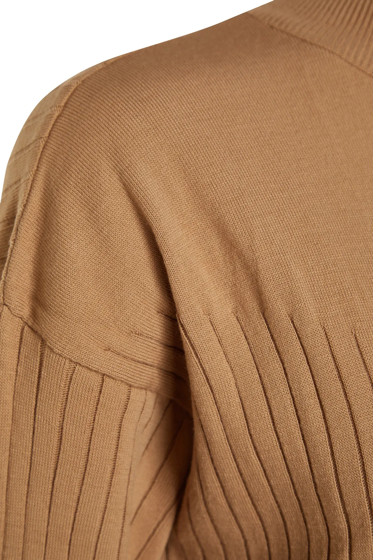 Trendyol Modest  Kamelfarbenes Strickkleid mit Stehkragen TCTAW24EB00015