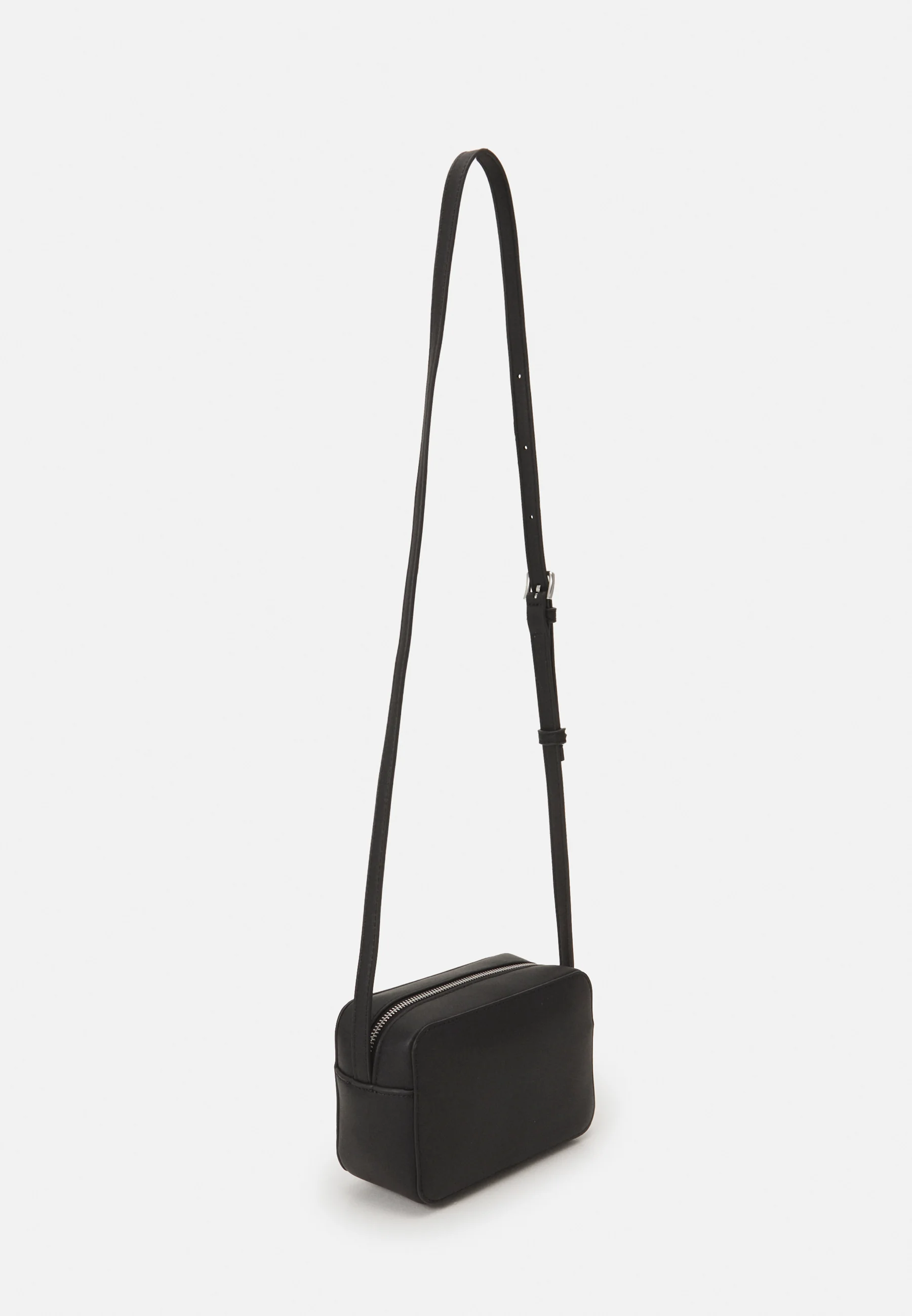 Calvin Klein MUST CAMERA BAG - Bolso de hombro