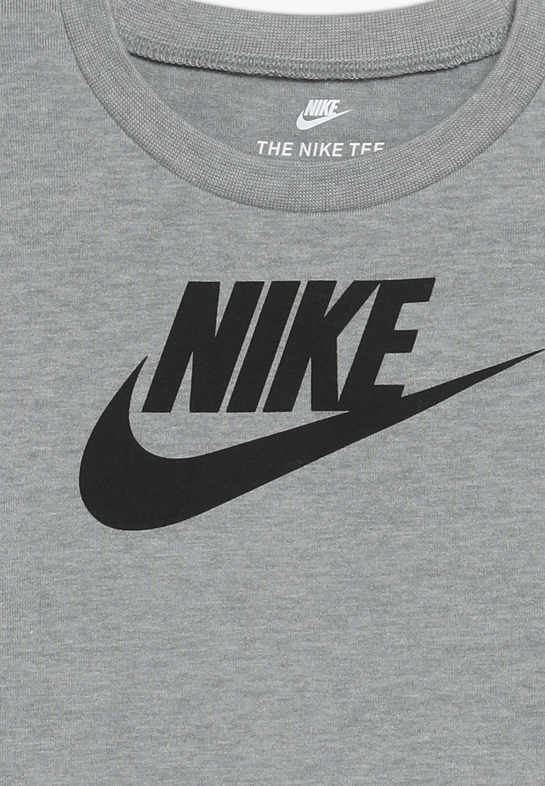Nike Sportswear FUTURA TEE - Camiseta con estampado