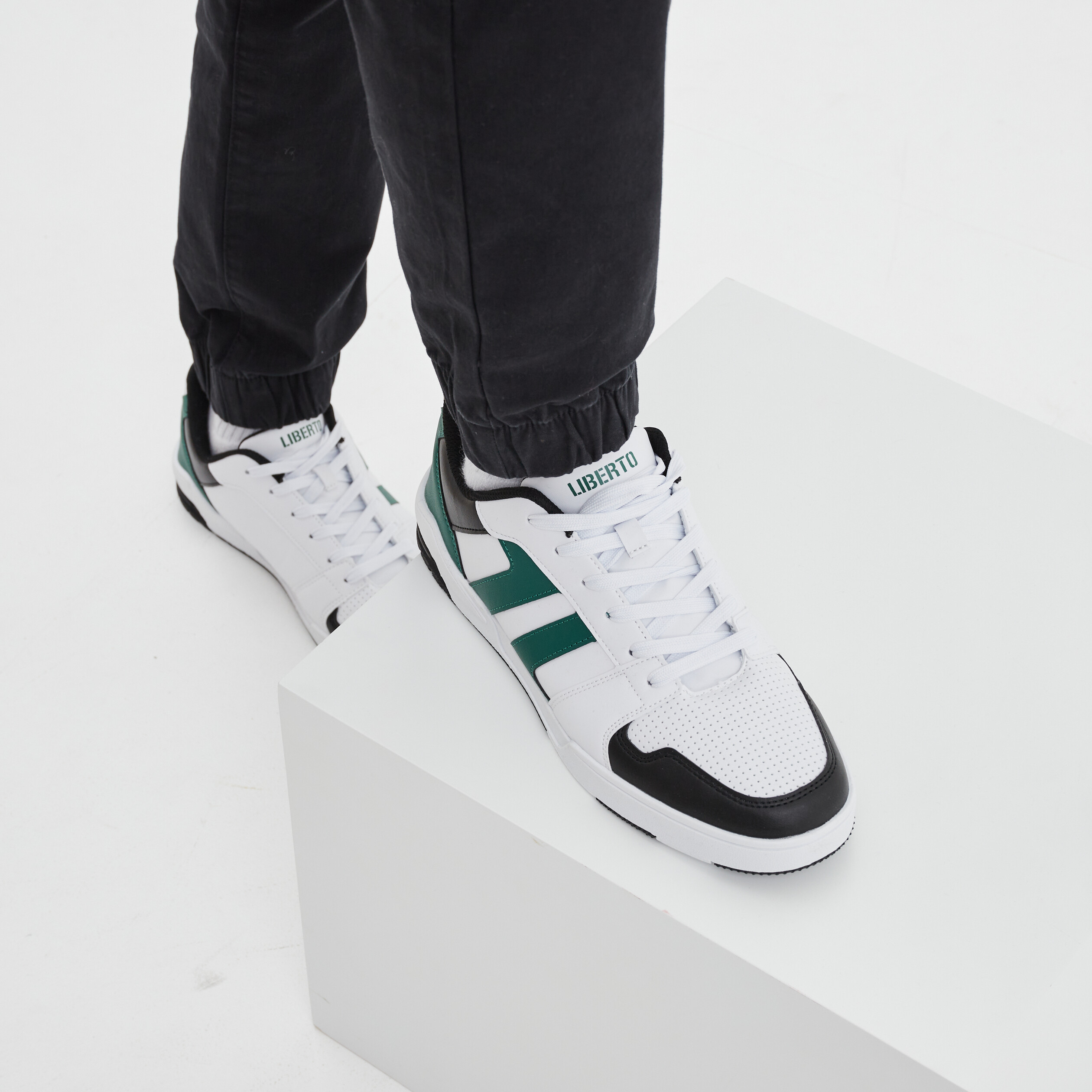 Tennis basses à lacets Liberto Torus blanc homme | La Halle