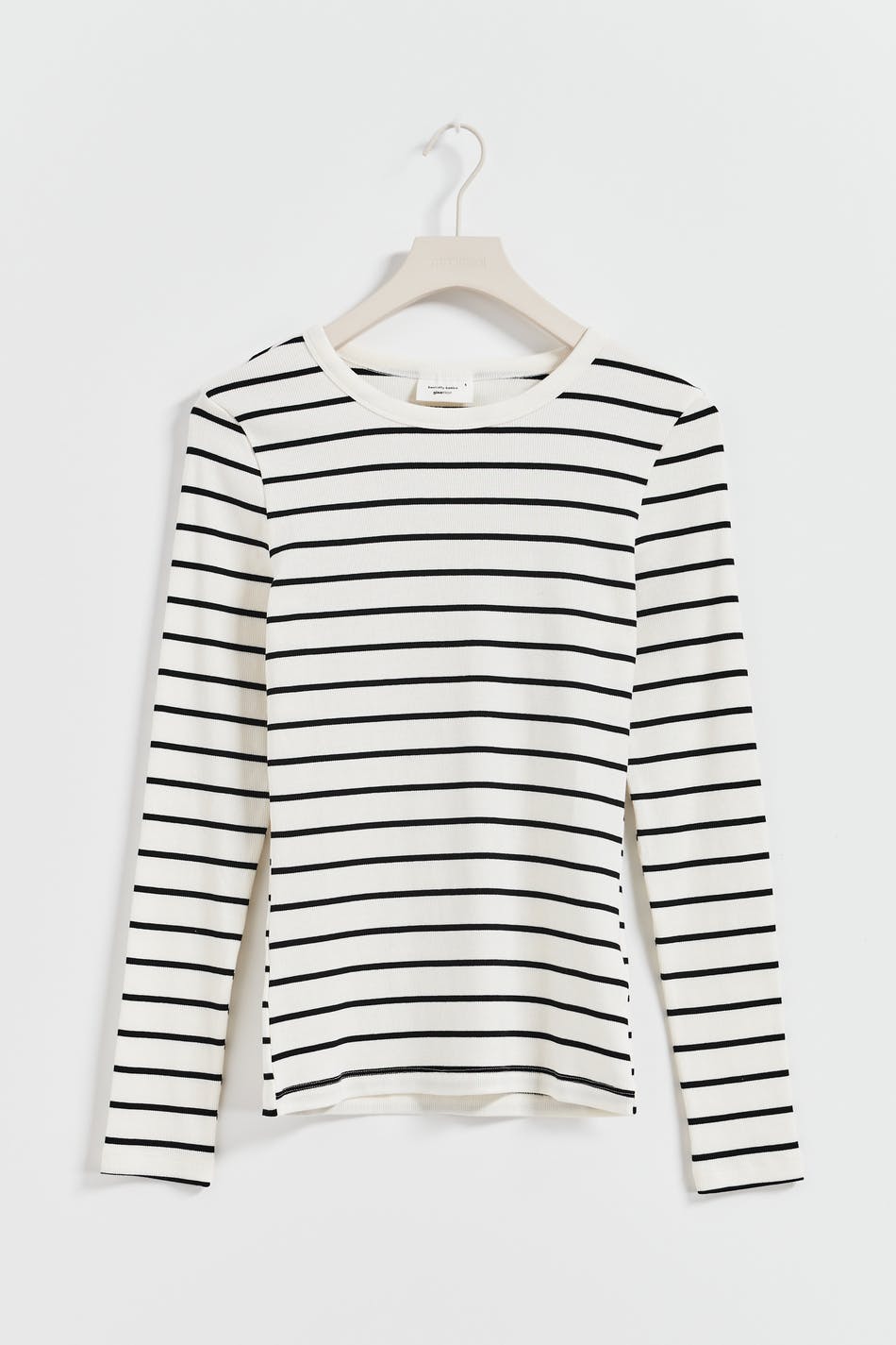 Basic long sleeve top
