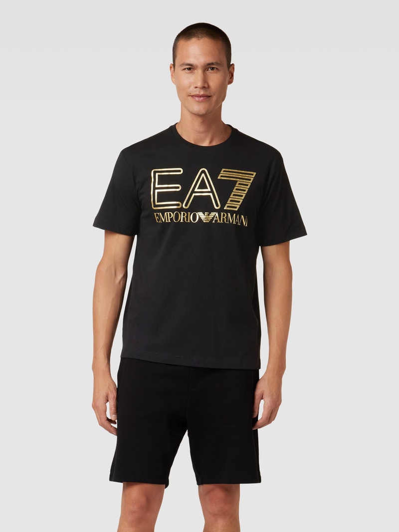 T-Shirt mit Label-Print in schwarz