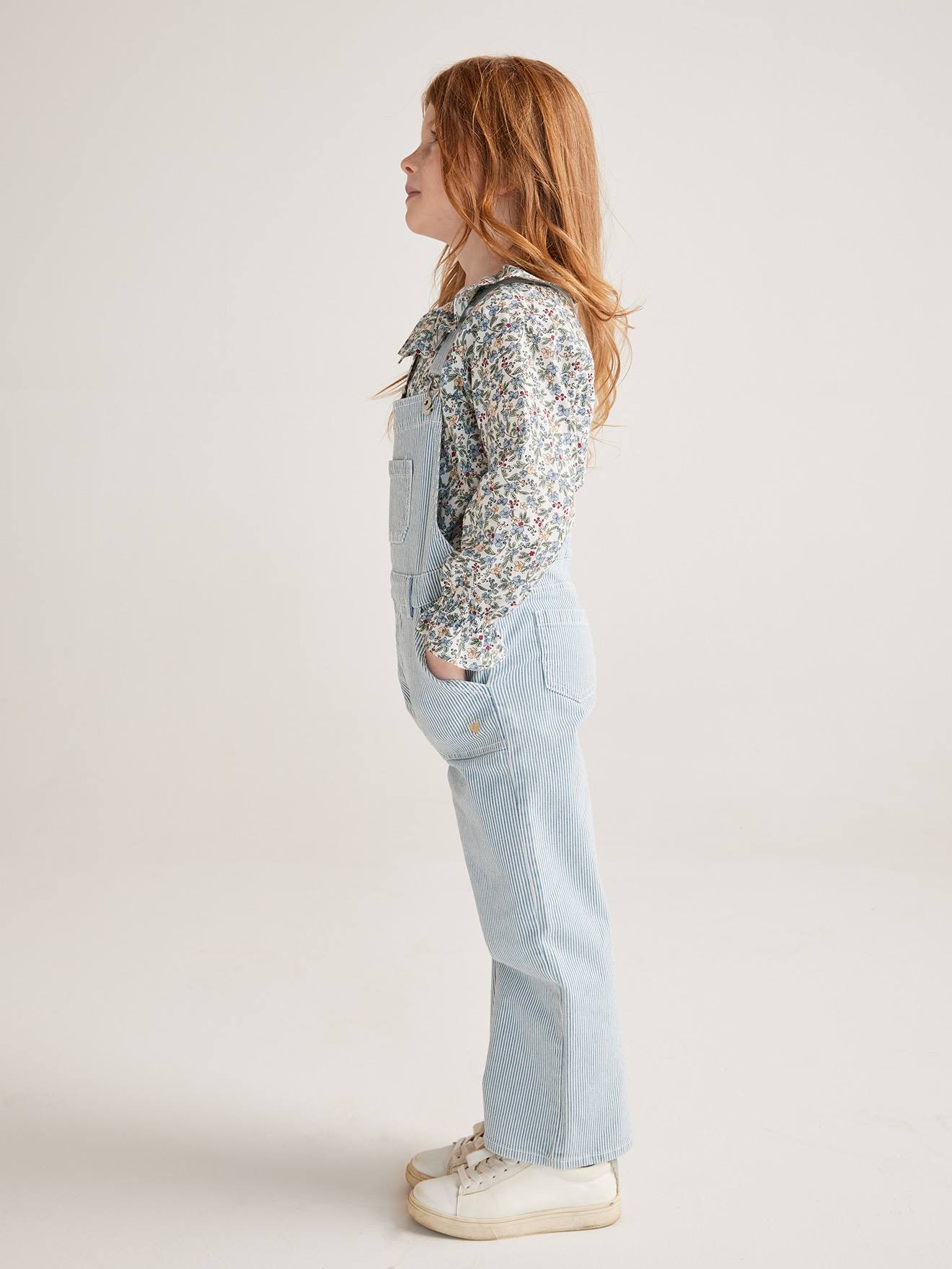 Vertbaudet Mädchen Latzhose - blau gestreift