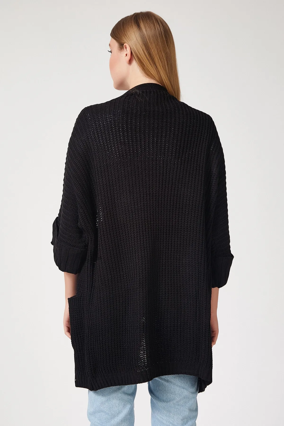 Happiness İstanbul  Schwarze Oversize-Strickjacke mit langen Taschen für Damen AS00003