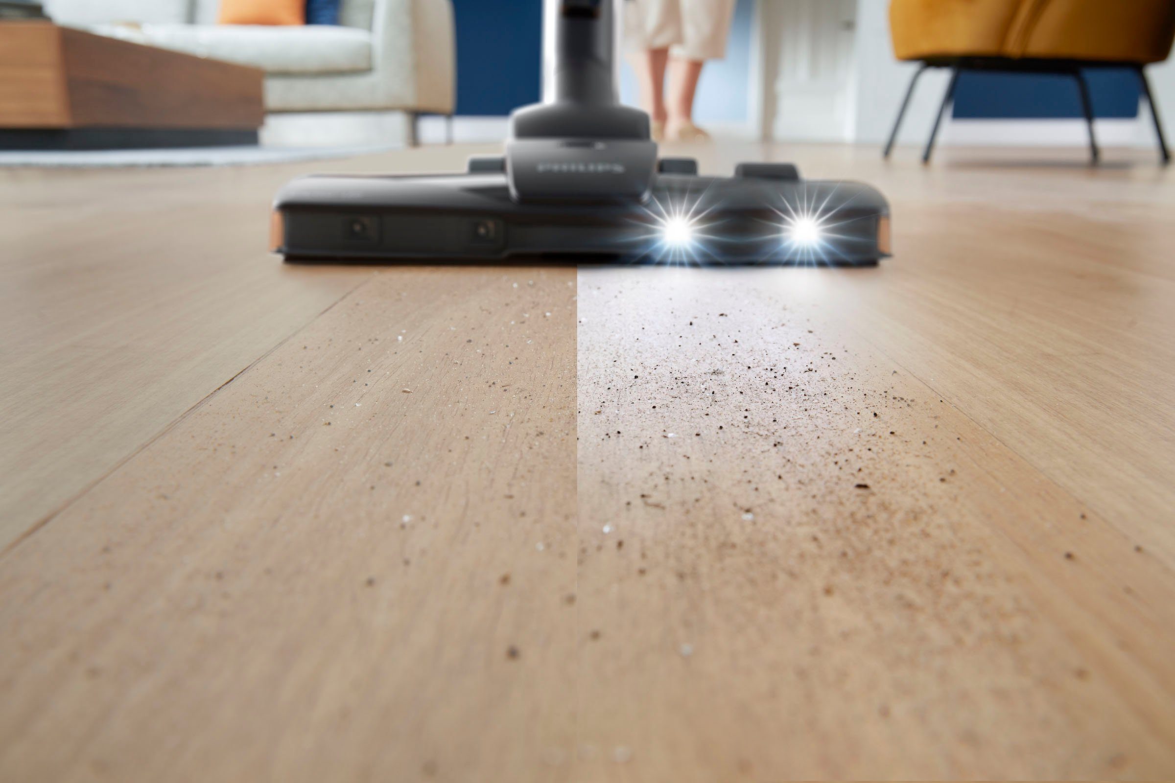 Philips Bodenstaubsauger FC9747/09, 900 W, beutellos, mit 2 l Fassungsvermögen und Tri-Active-LED-Düse