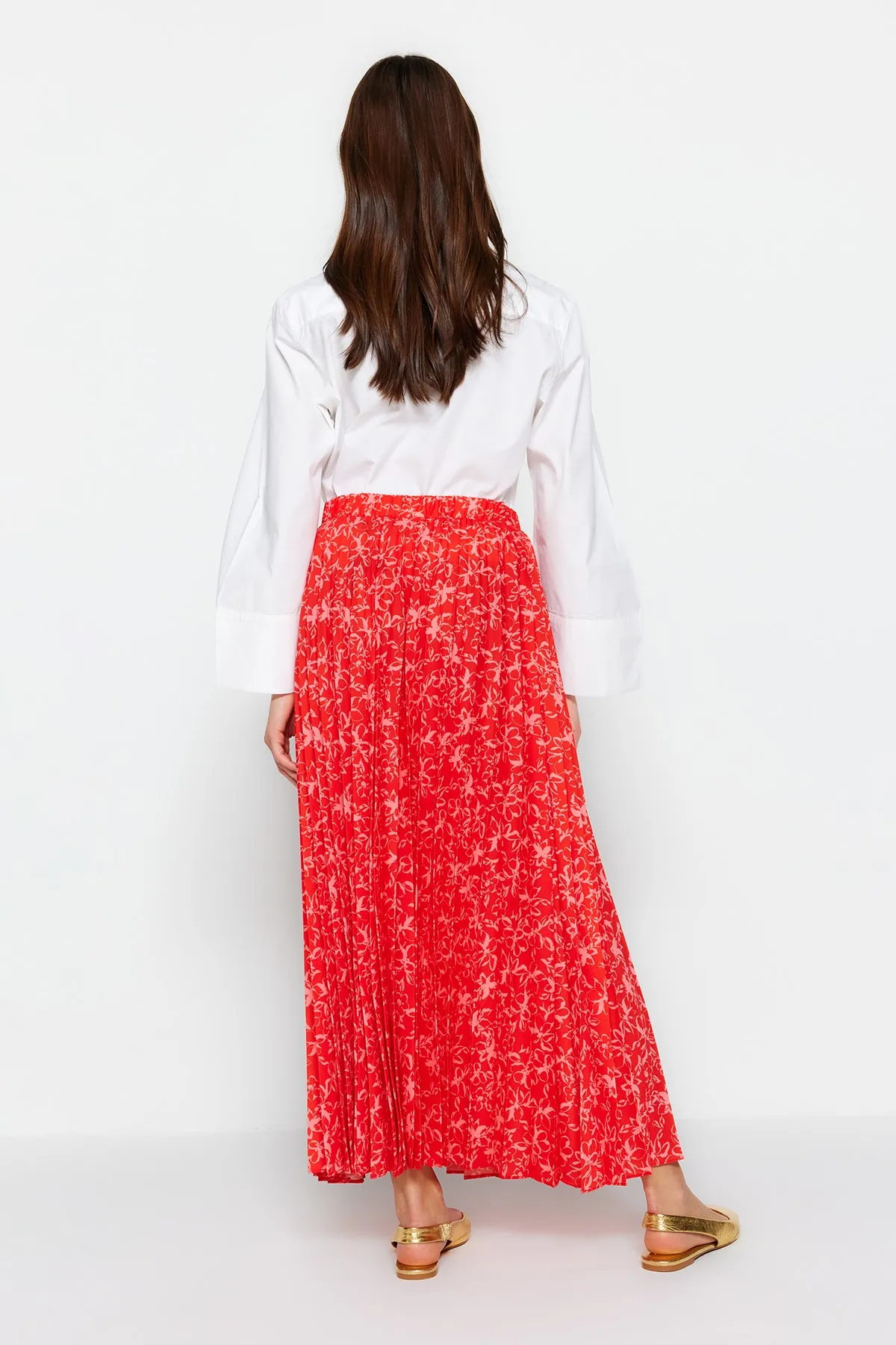 Trendyol Modest  Roter gewebter Plisseerock mit Blumenmuster und elastischer Taille TCTSS23EE00018