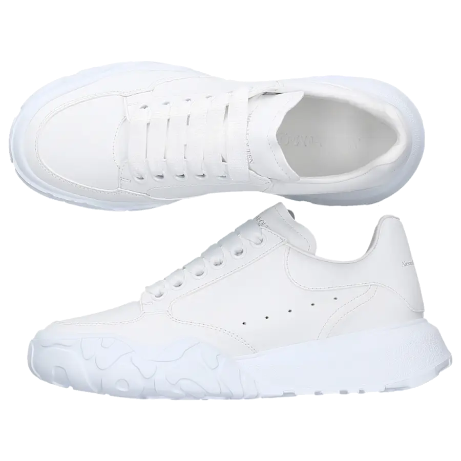 Alexander McQueen - Sneaker low COURT Kalbsleder - weiß