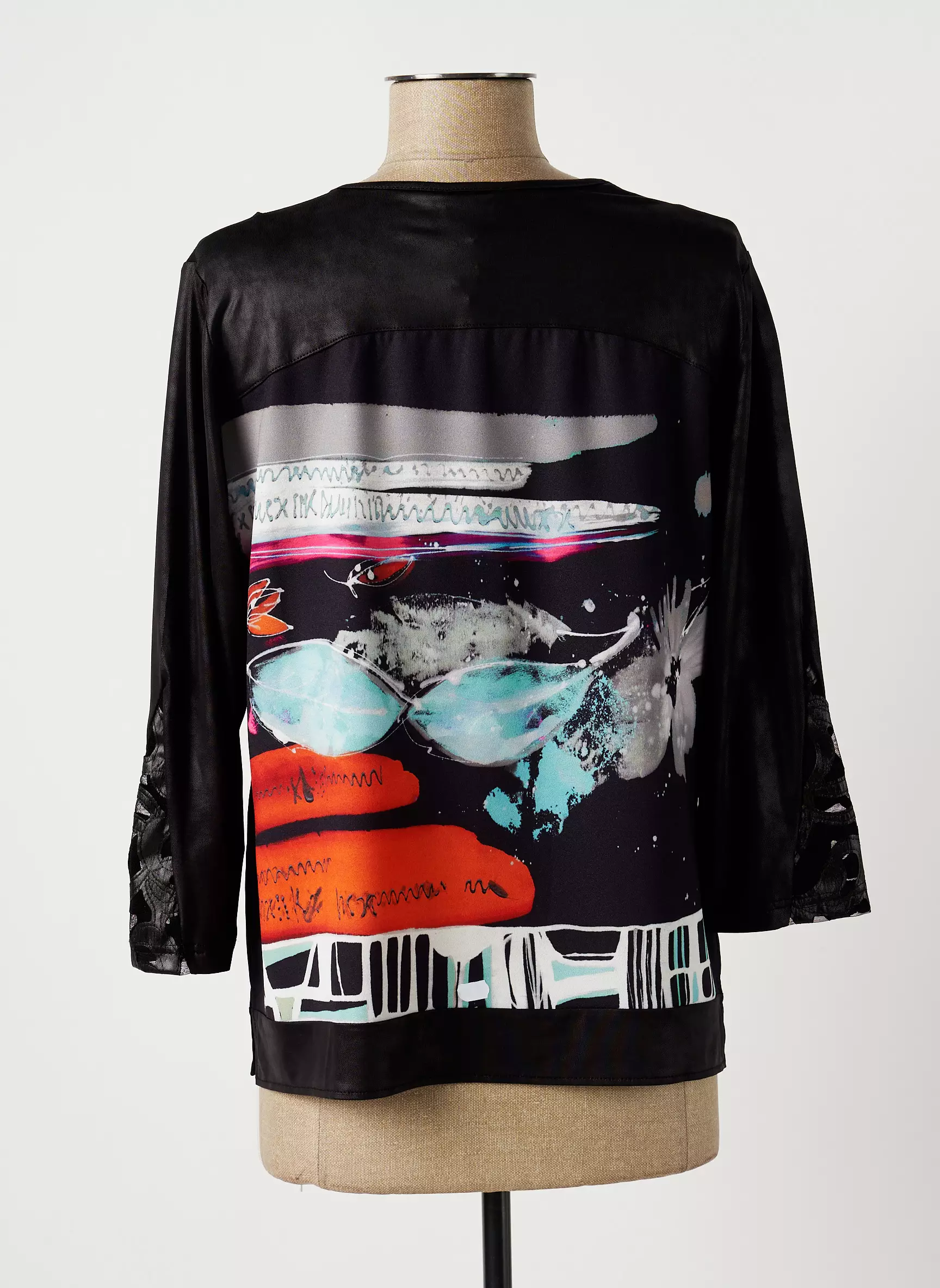 Guy Dubouis Tshirts Femme couleur noir