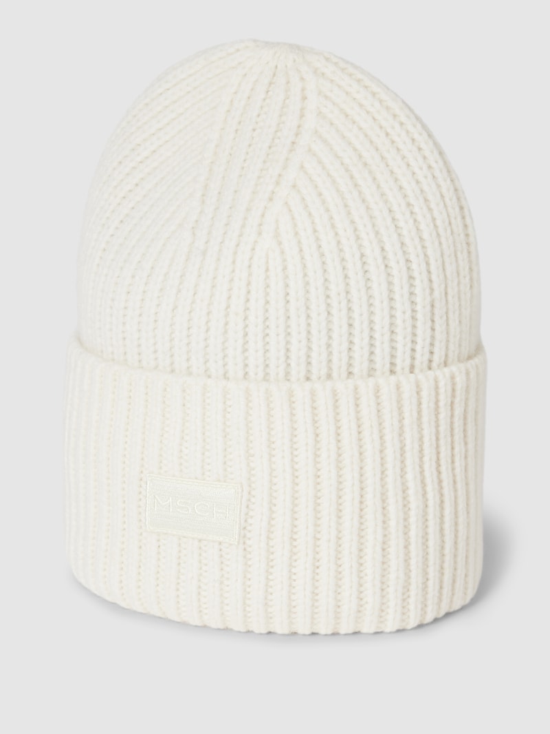 Beanie mit Label-Patch Modell 'Kara' in offwhite