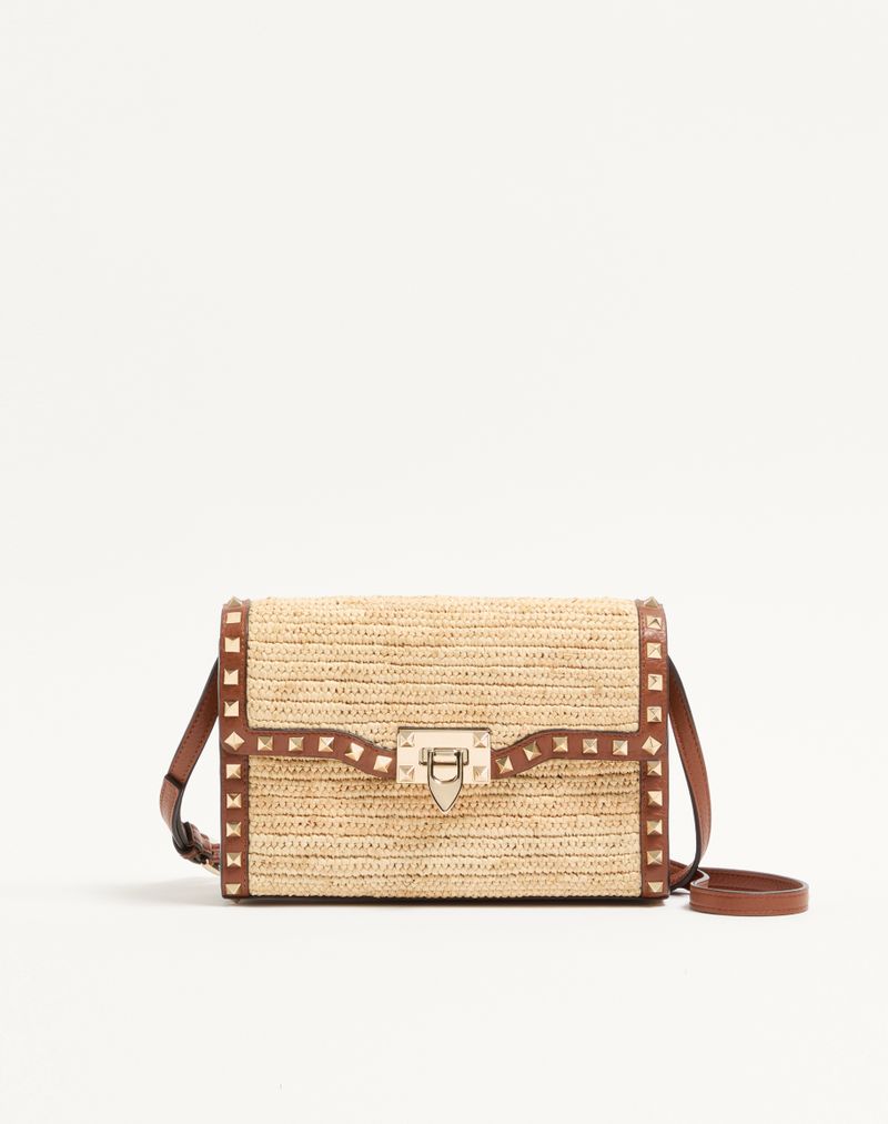 Valentino Garavani Rockstud kleine schoudertas van raffia