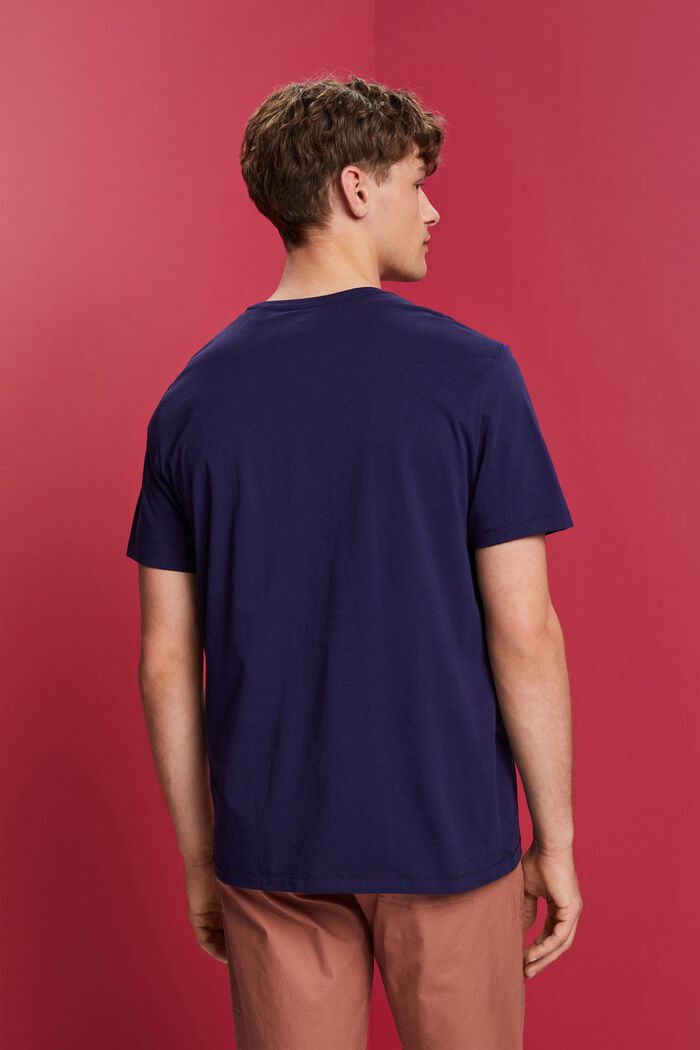Rundhals-T-Shirt mit Print, 100 % Baumwolle