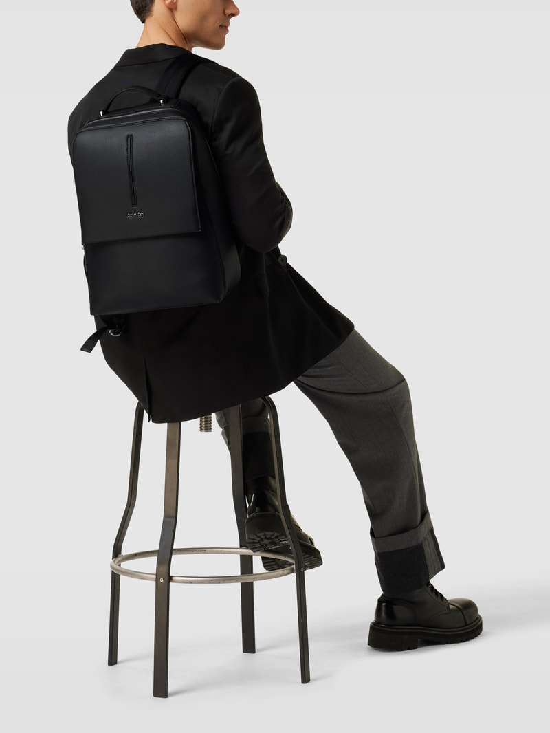 Rucksack in Leder-Optik Modell 'MEDIAN' in schwarz