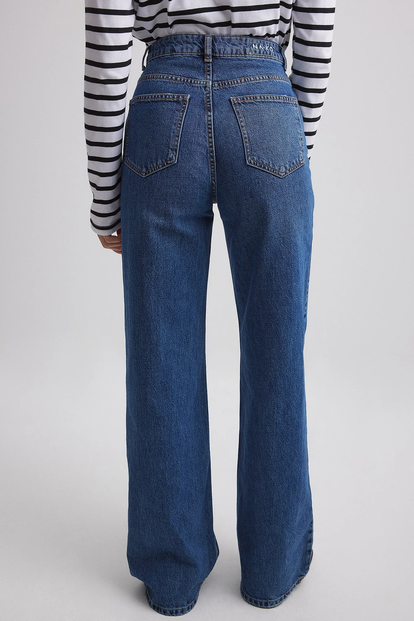 Weite Jeans mit hoher Taille
