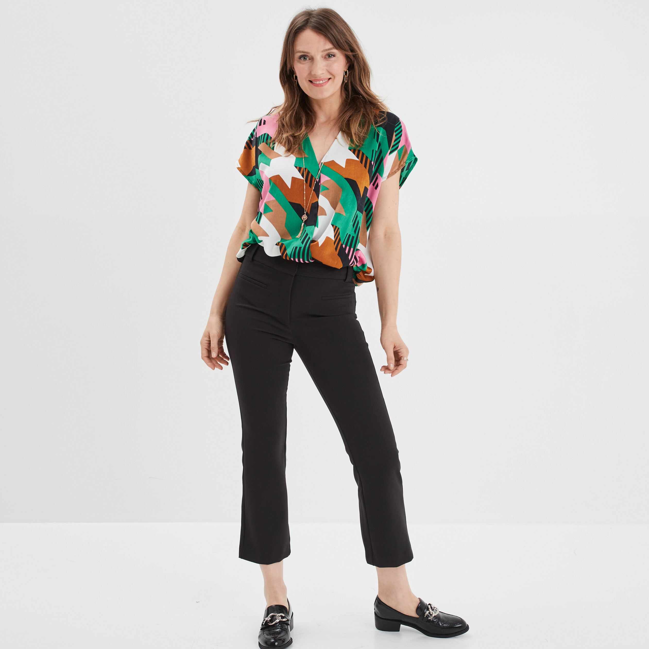 Blouse bijoux col en V manches courtes ecru femme | La Halle