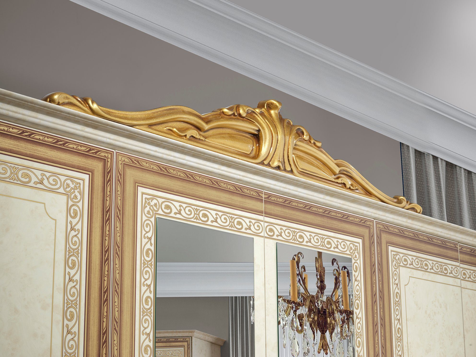 Interdesign24 Schlafzimmer-Set Giulia, (6-teilig, im klassischen Barock Stil), in Beige/Gold Hochglanz