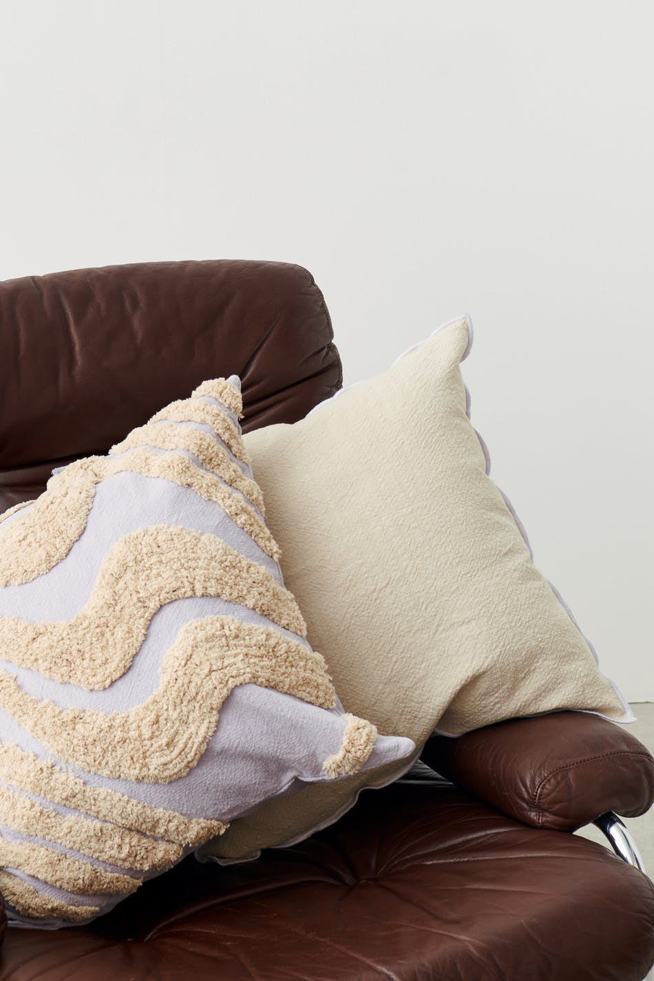 Tufted cushion cover