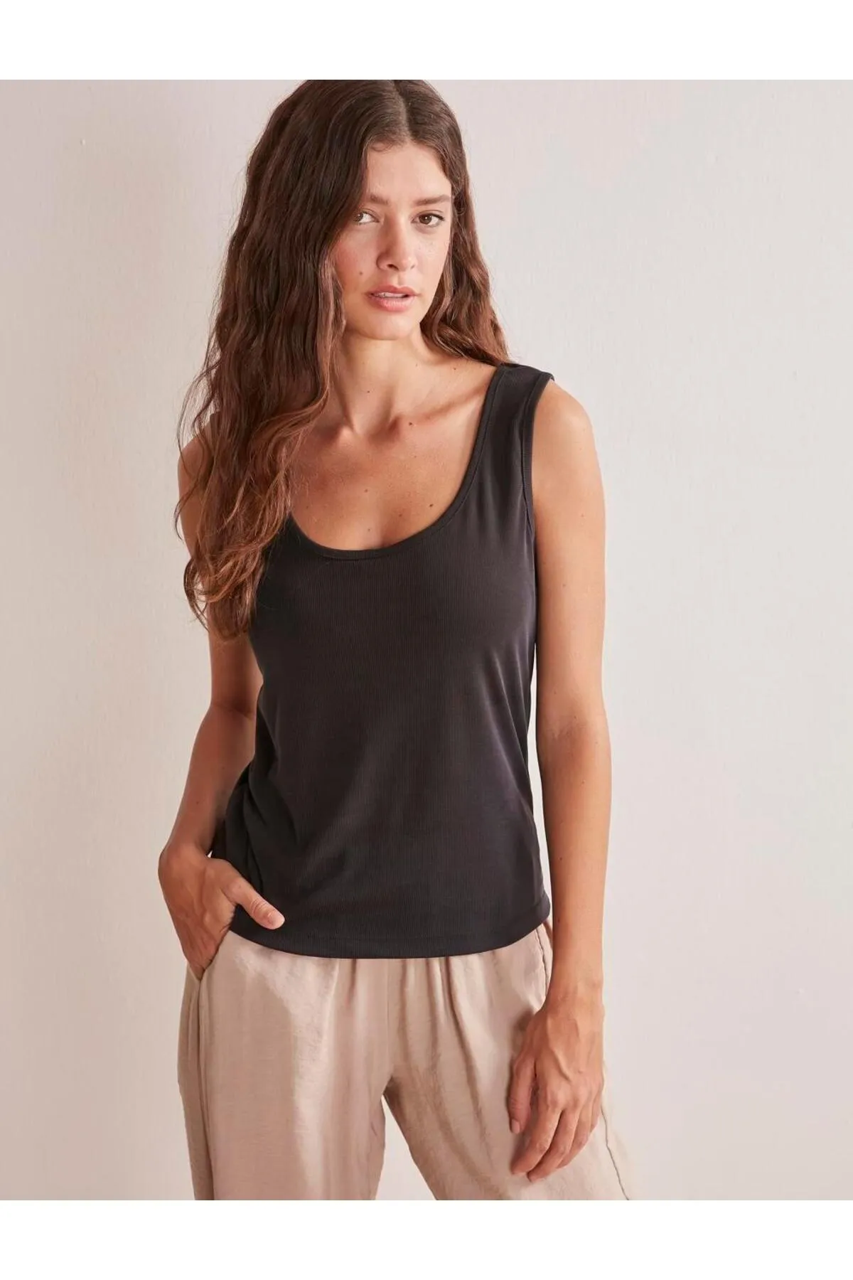 Jimmy Key  Schwarzes Basic-Unterhemd aus Modal