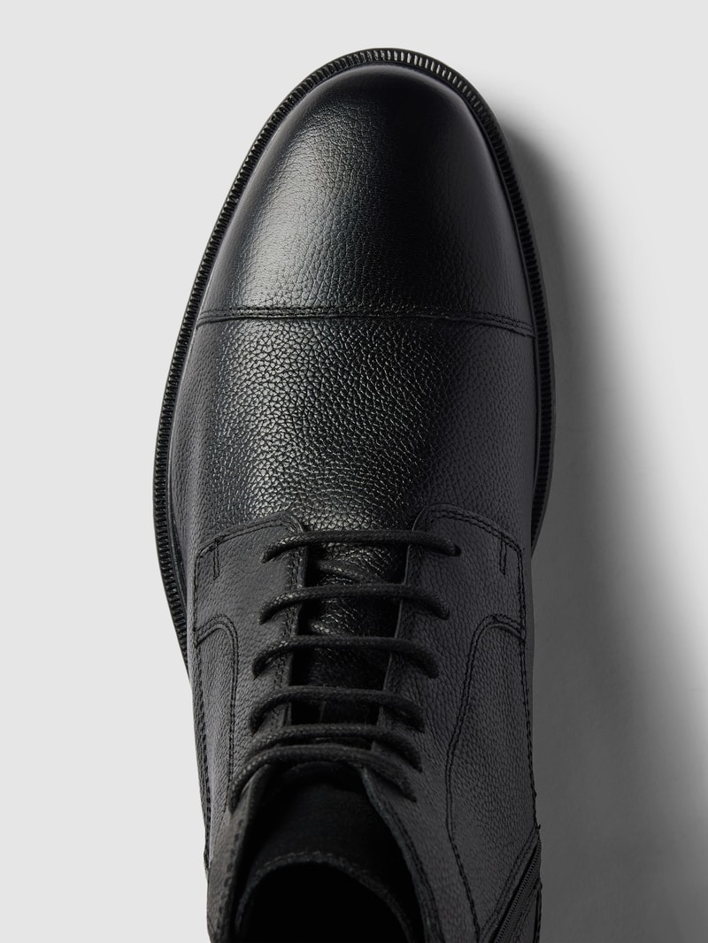 Schnürboots aus echtem Leder Modell 'TERENCE' in schwarz