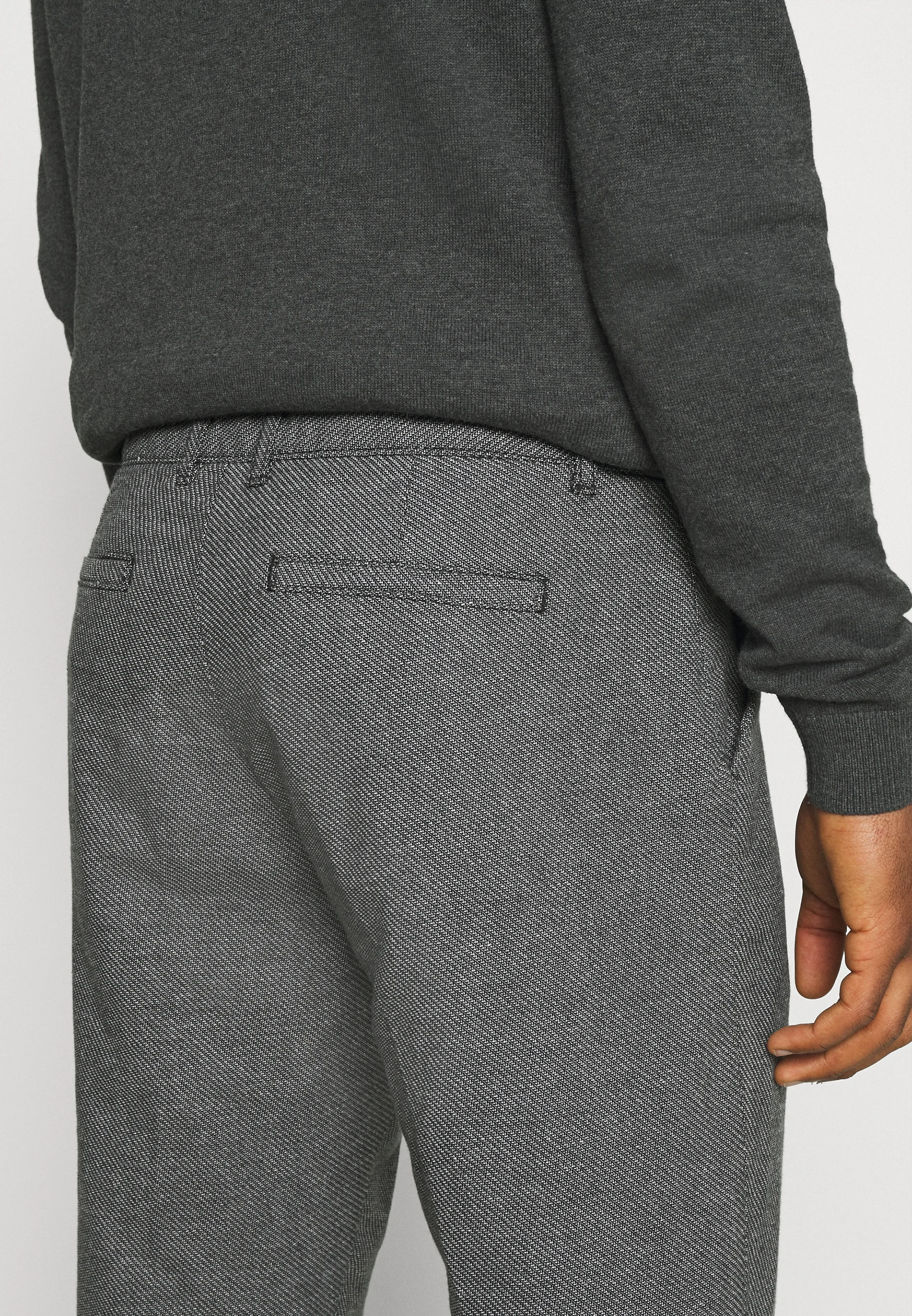 Pantalones ERCAN Rebel Redefined - Pantalones