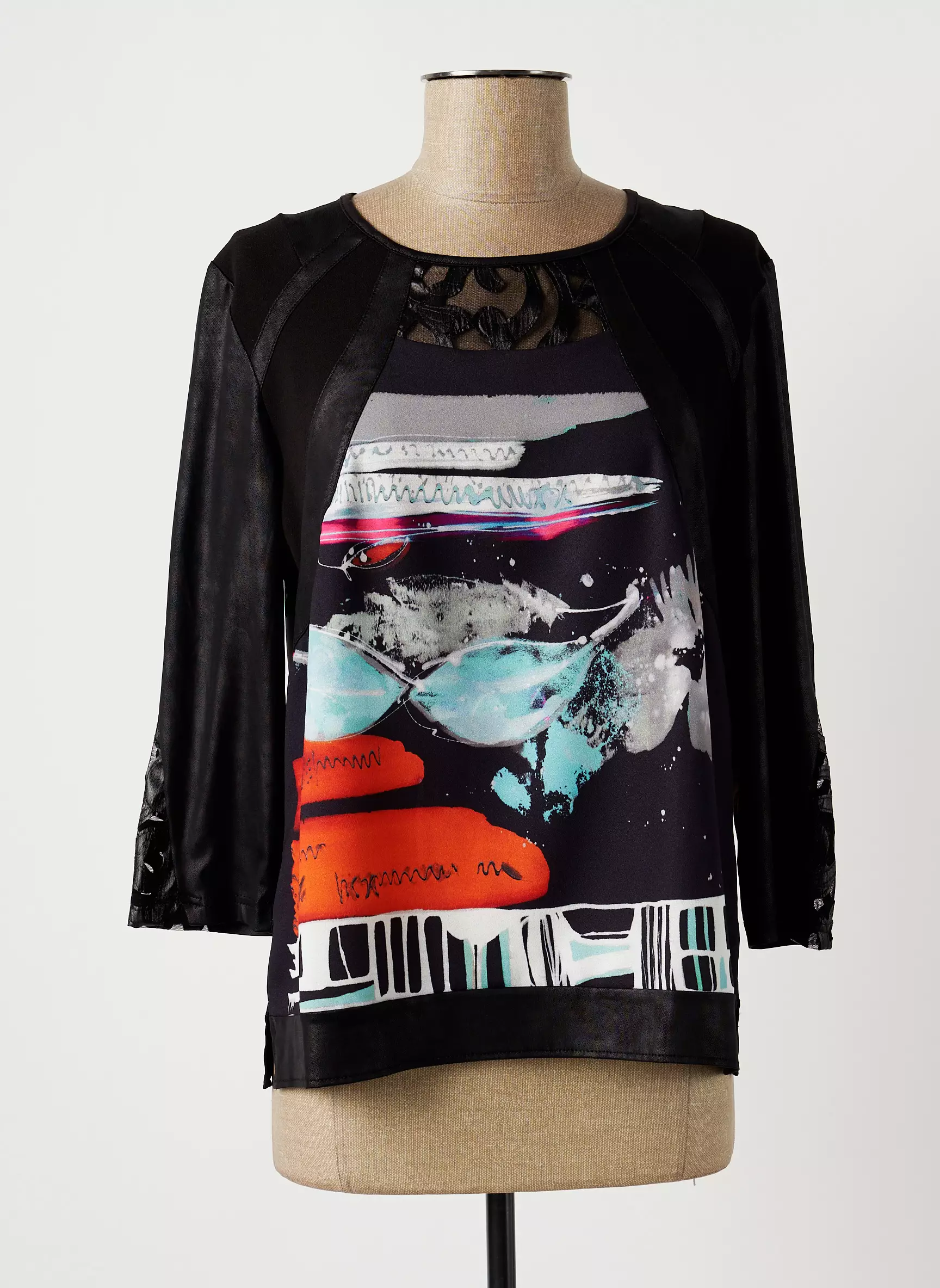 Guy Dubouis Tshirts Femme couleur noir