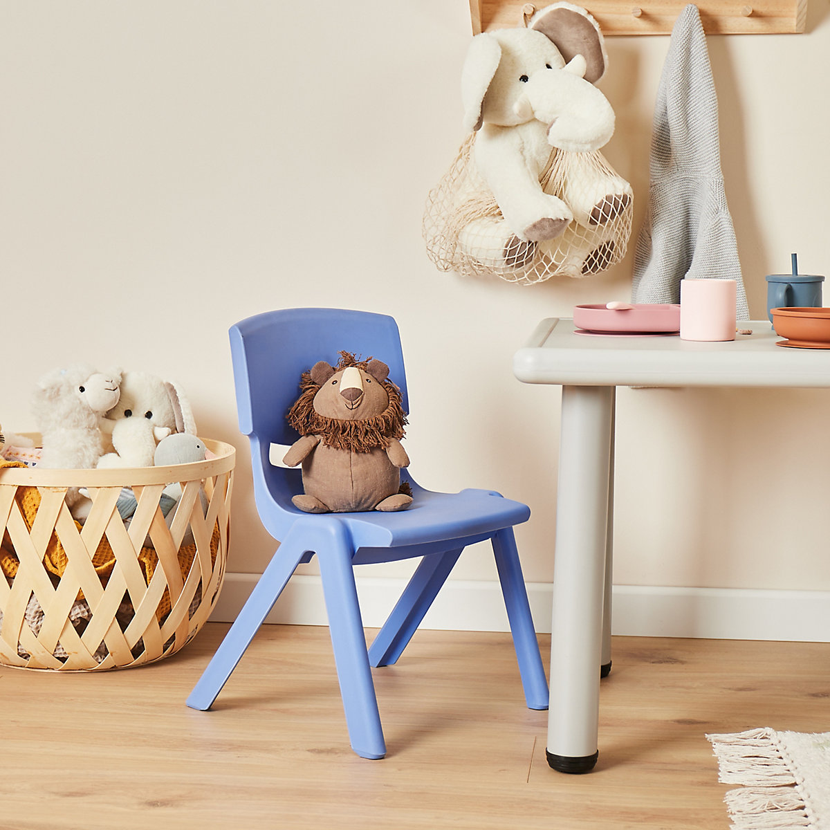 Kinderstuhl bis 80kg belastbar stapelbar kippsicher für Innen & Außen Stuhl Blau Kinderstühle