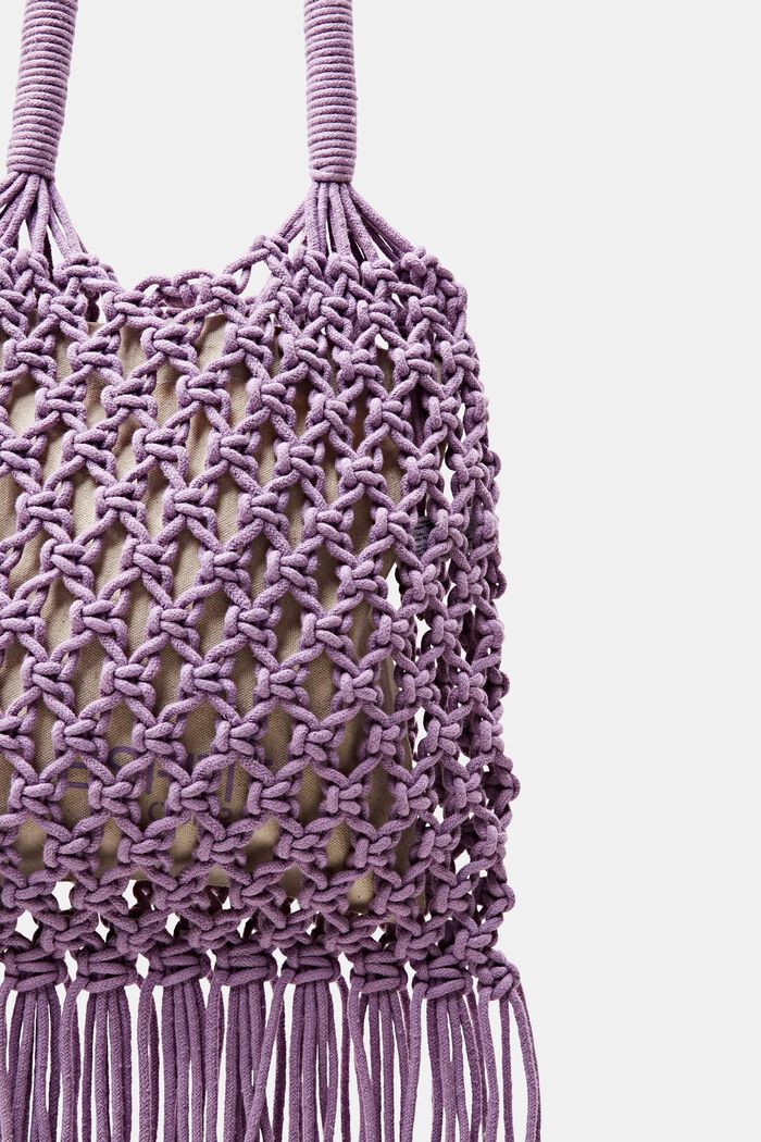 Gehäkelte Tote Bag mit Streifen und Tasseln