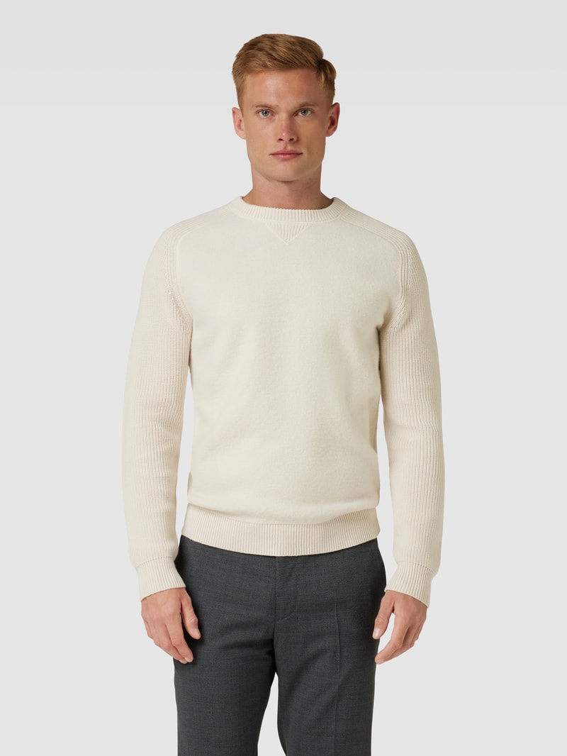 Strickpullover mit gerippten Abschlüssen Modell 'Matero' in offwhite