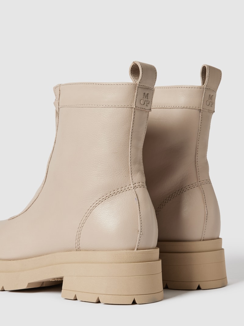 Boots mit Reißverschluss in stein